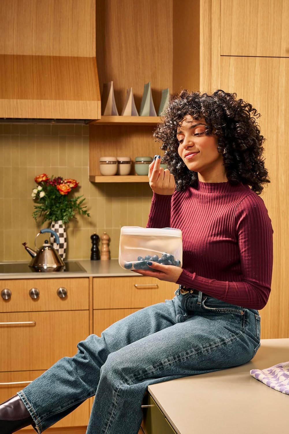 W&P Porter Silicone Reusable Storage Bag, Sandwich (10oz Flat), Oat, Food Storage Container, Microwave and Dishwasher Safe, Easy Cleaning