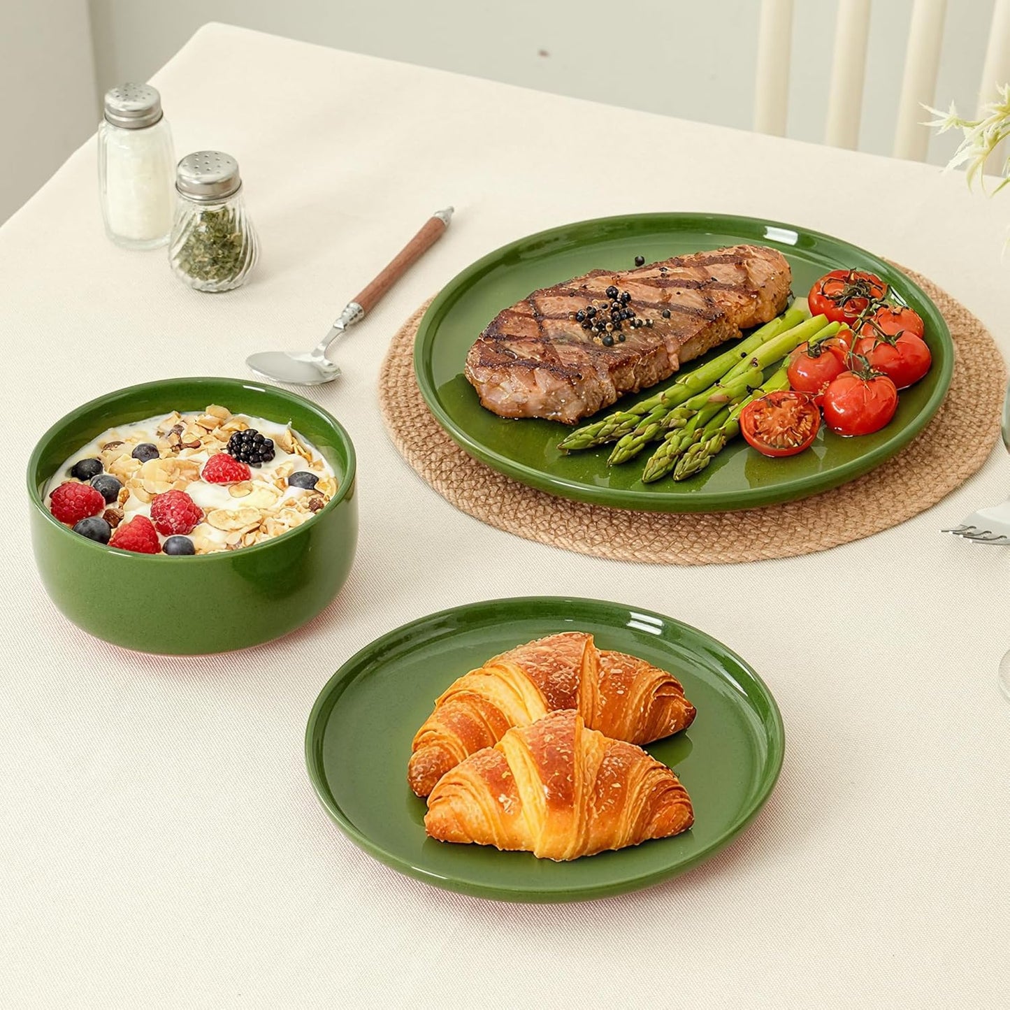 6 Piece Ceramic Dinnerware Set for 2, Modern Minimalist Stoneware Dinner Plates and Bowls, Microwave Safe, Dishwasher Safe, Versatile for All Seasons, Forest Glaze Green