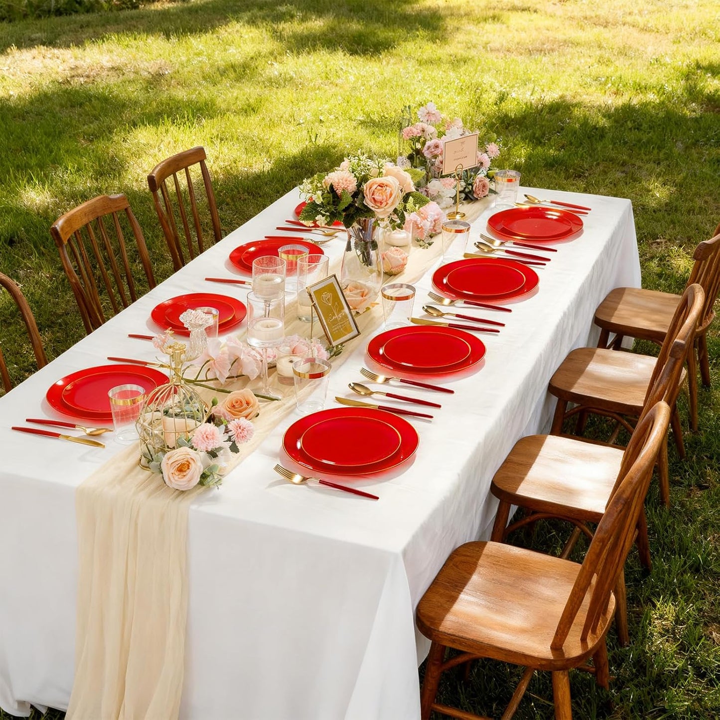 DaYammi 150Pcs Red Plastic Plates & Gold Cutlery with Red Handle,Christmas Disposable Plates Set Include 30 Dinner Plate, 30 Dessert Plate,30 Knives,30 Forks,30 Spoons for Christmas Party Holiday