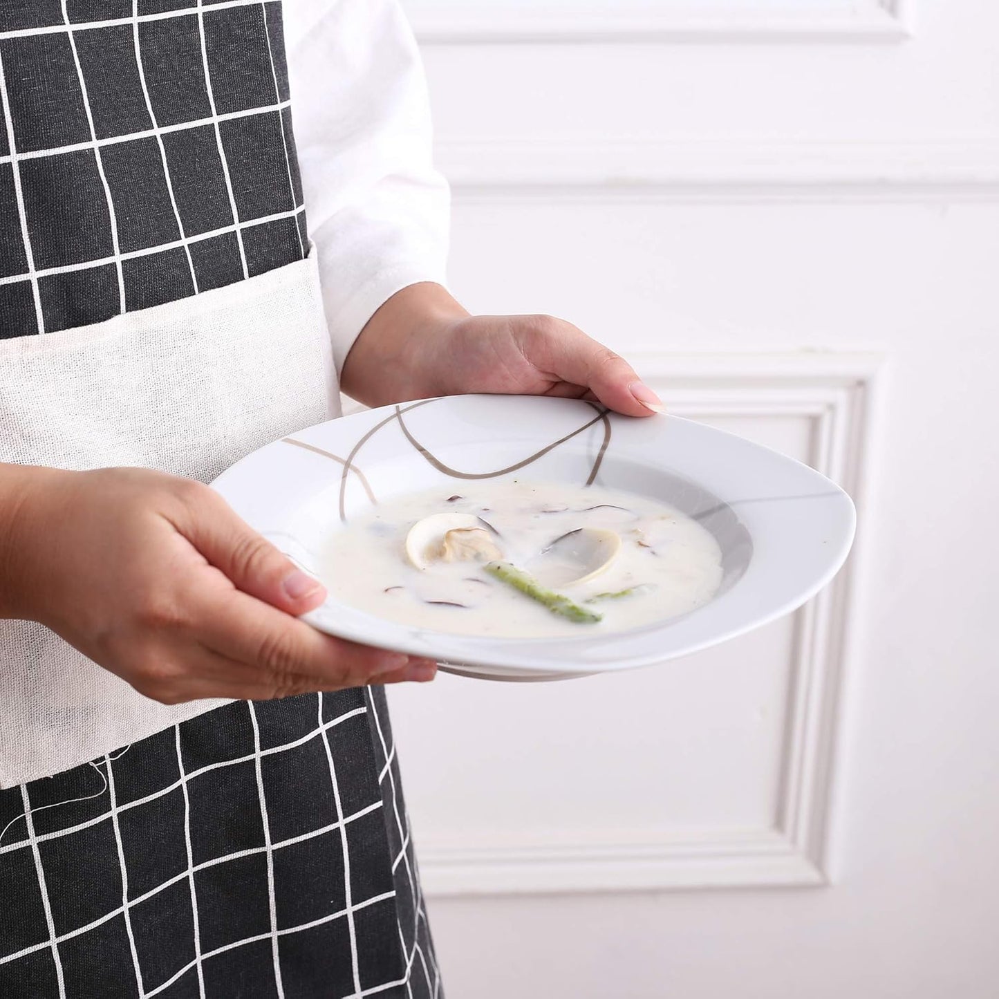 VEWEET 'Nikita' 30-Piece Dinner Set Ivory White Brown Lines Porcelain China Ceramic Combination Sets of Dessert Plates/Soup Plates/Dinner Plates/Cups/Saucers Service for 6