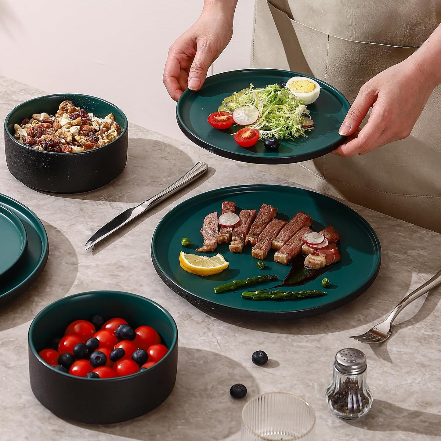 GZG Classic Series - Plates and Bowls Set for 6, 18 Piece Stoneware Dinnerware Sets, Microwave and Dishwasher Safe Lead-Free Handcrafted Ceramic Dishes Set - Malachite Green