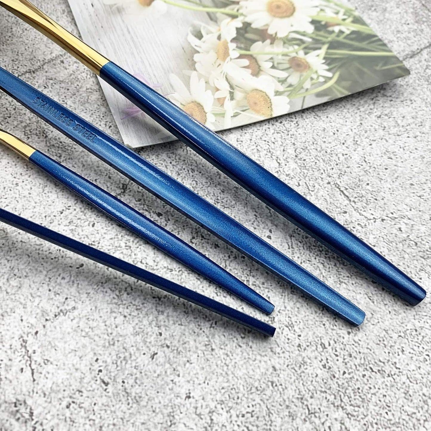 JASHII 18/10 Silver Silverware Set Stainless Steel Flatware Utensils Set Gold Cutlery Set| 24-Piece Modern Cubiertos Dorados| BEST Birthday Wedding Gift (4 sets, Blue Handle Gold Mirror Polish)