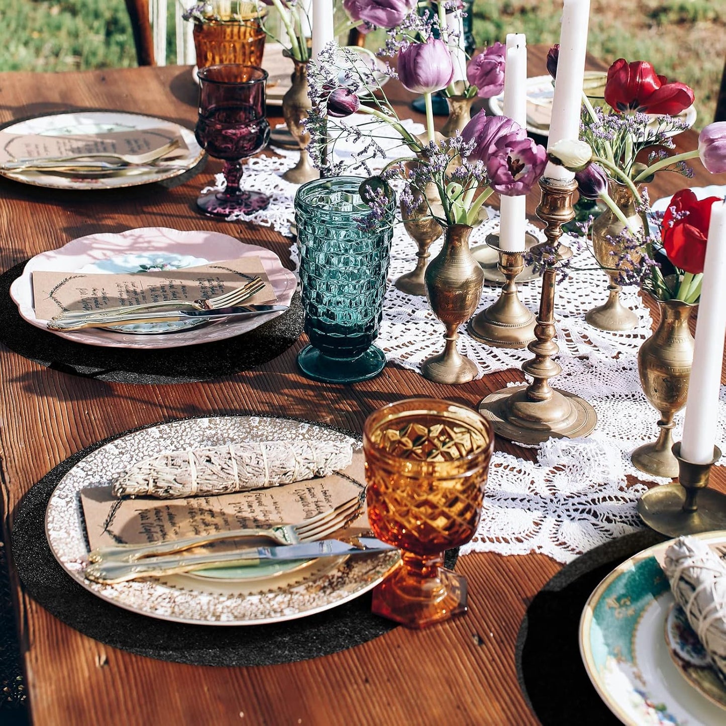 50 Pieces Black Glitter Paper Place Mats Sparkle 14'' Round Disposable Table Mats Black Doilies Decorative Placemats for Wedding Banquet Party Home Dining Table Decor