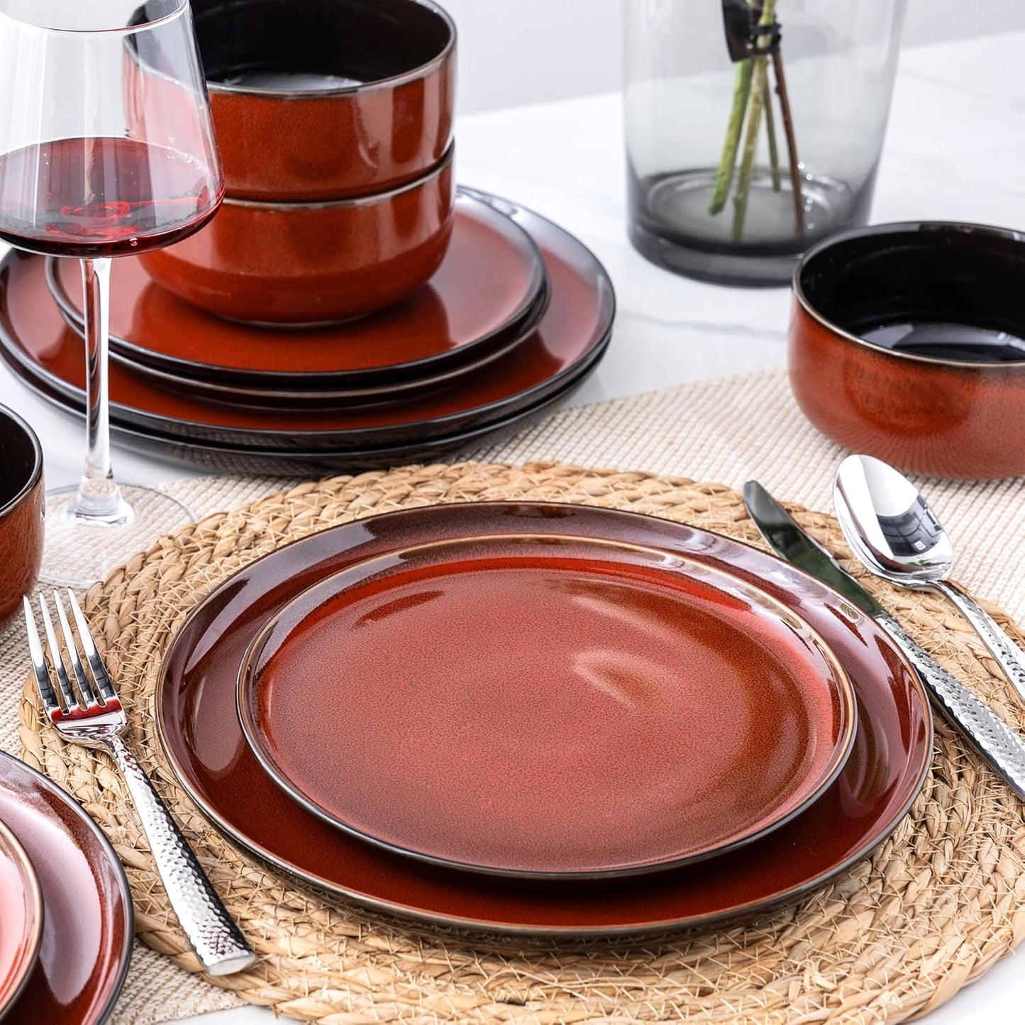 LeRatio Ceramic Dinnerware Sets for 4,Porcelain Plates and Bowls Sets,Handmade Reactive Glaze Dishes Set,Chip Resistant and Scratch Resistant | Oven&Dishwasher & Microwave Safe,Service for 4-Red