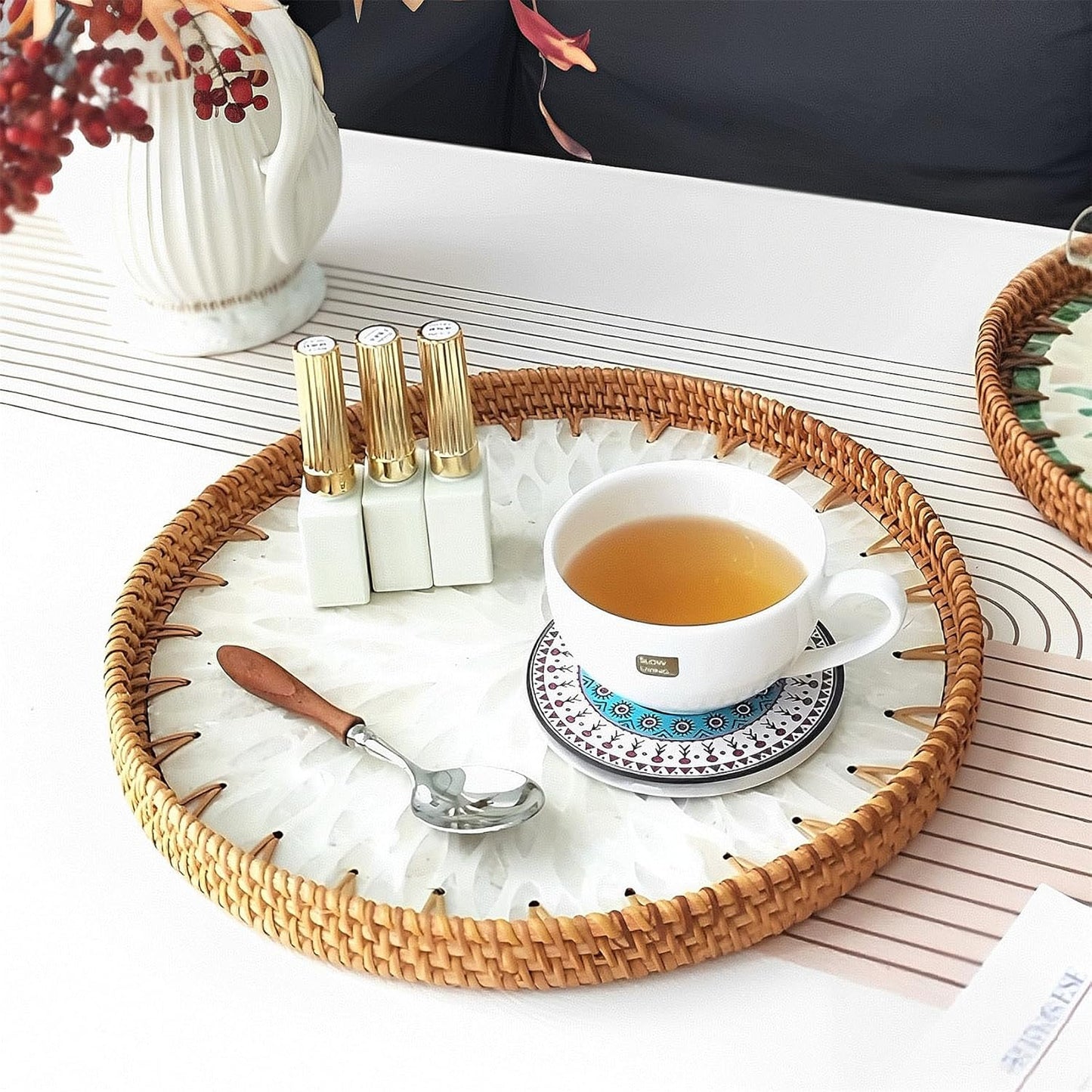 i-lan Set of 3 Rattan and Mother of Pearl Round Serving Trays,3pcs Desk Table Serving Platters,Woven Basket Inlaid Mother of Pearl Plates for Home Décor, Coffee Table,Display