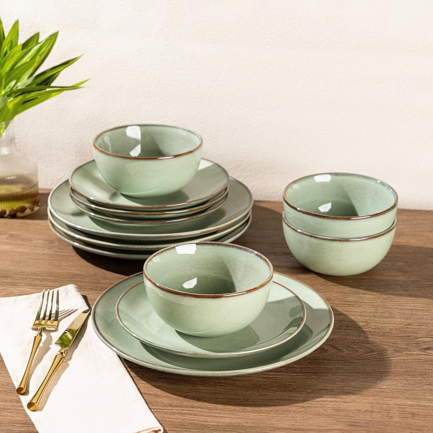 GBHOME Ceramic Dinnerware Sets for 4, 12 Pieces Stoneware Plates and Bowls Sets, Reactive Glaze Dishes -Scratch Resistant, Dishwasher&Microwave Safe-Pastel Green