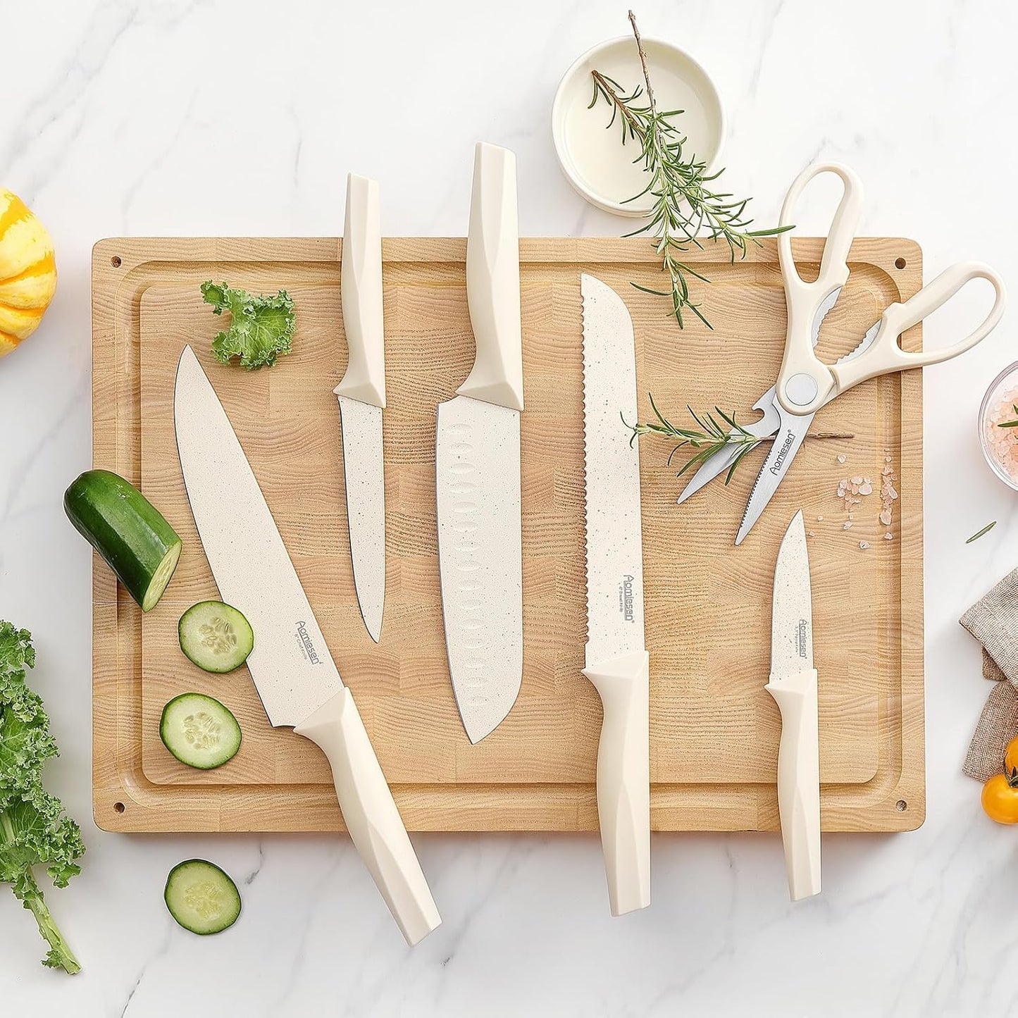 Premium Quality 8-Piece Knife Set with Block, Lightweight and Strong, ﻿ Ergonomic Handles for Home,Dishwasher Safe ﻿