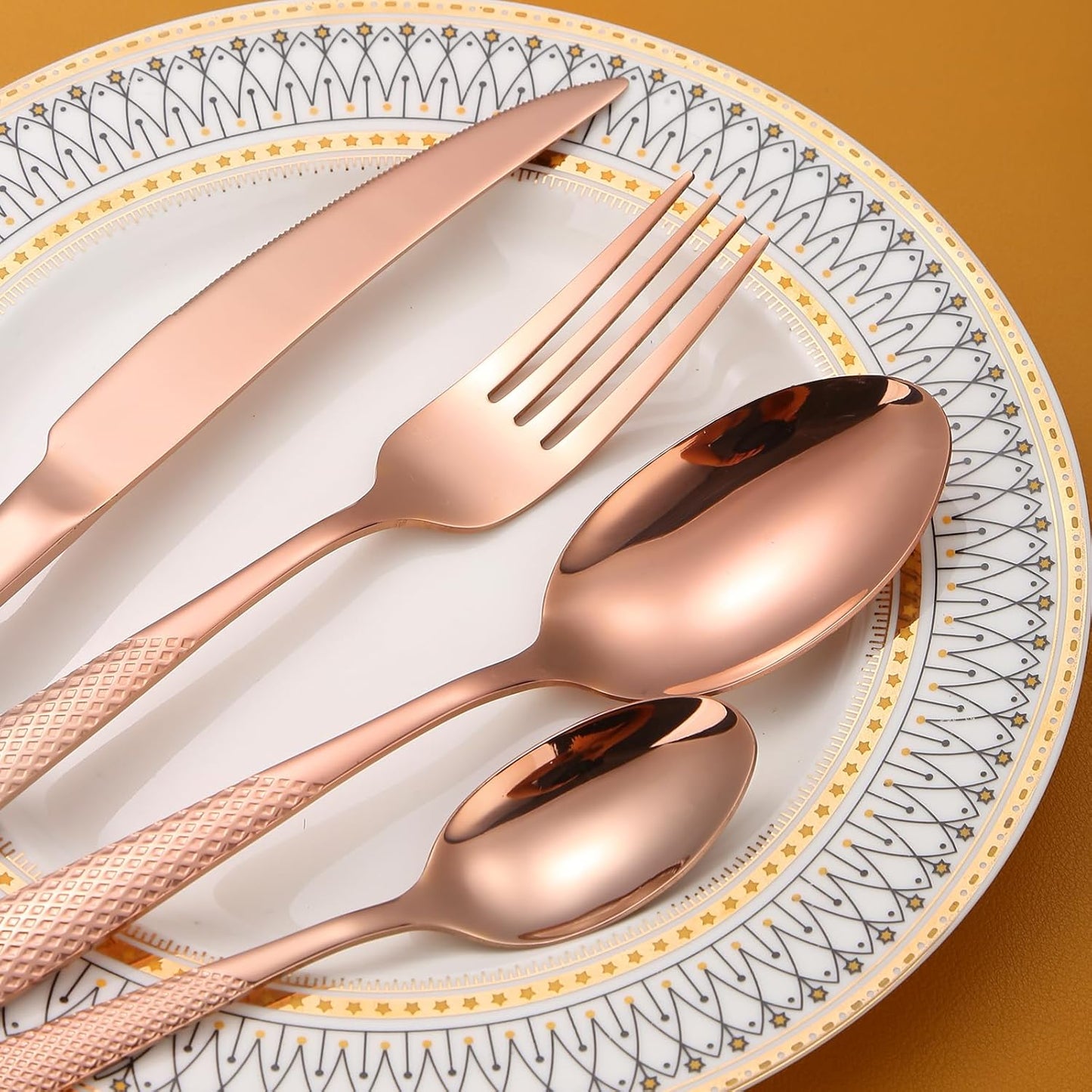Hammered Flatware Set Copper/Rose Gold Silverware 20 Piece Stainless Steel Service for 4 Forks Knives Spoons Heavy Thickened Handle Elegant Modern Design Kitchen Use Festival Parties…