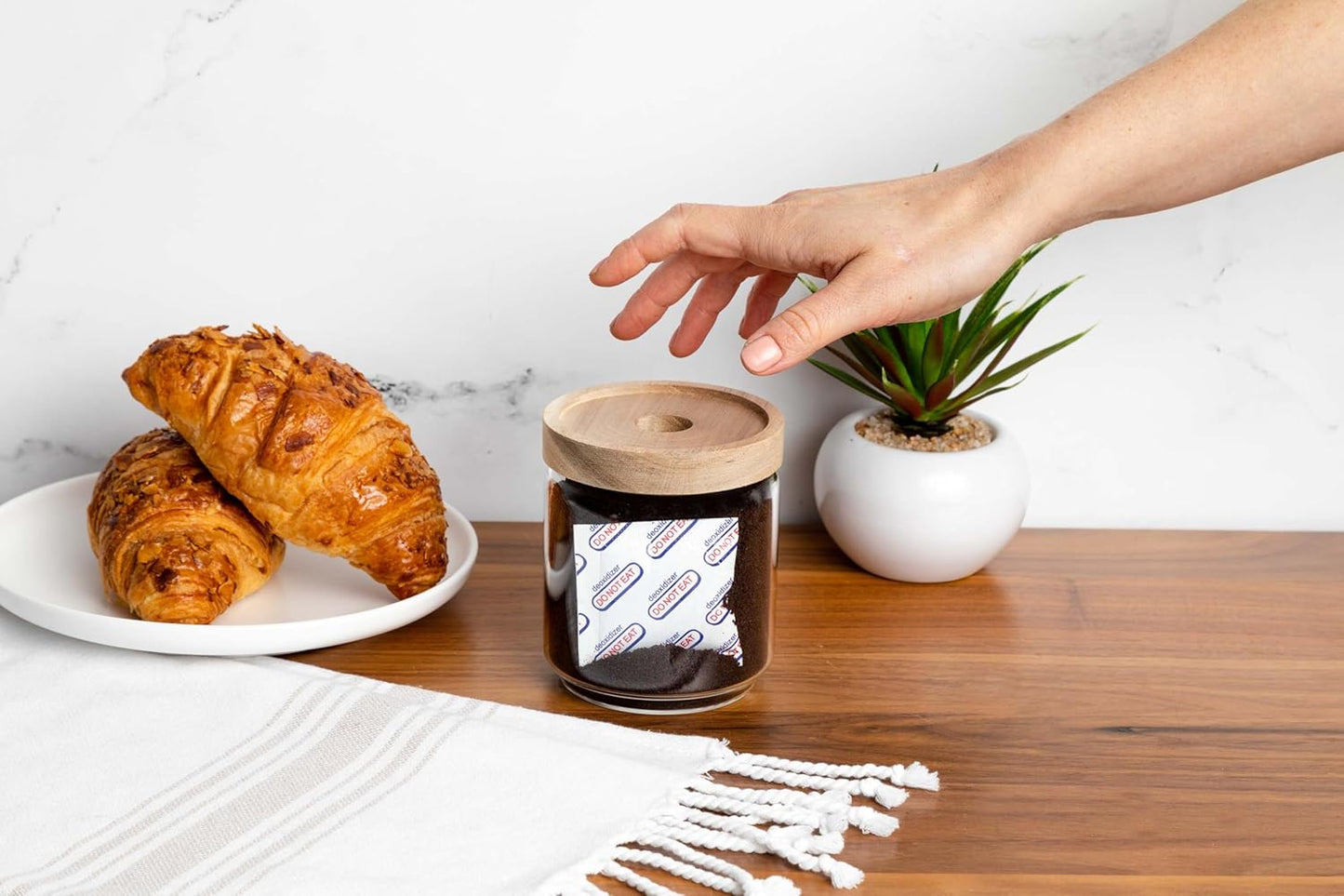 110 Packs 100cc Food Grade Oxygen Absorbers (11x packs of 10), Oxygen Absorbers for Food Storage, Long Term Food Freshness Works in Mylar Bags Mason Jars and Vaccum Bags