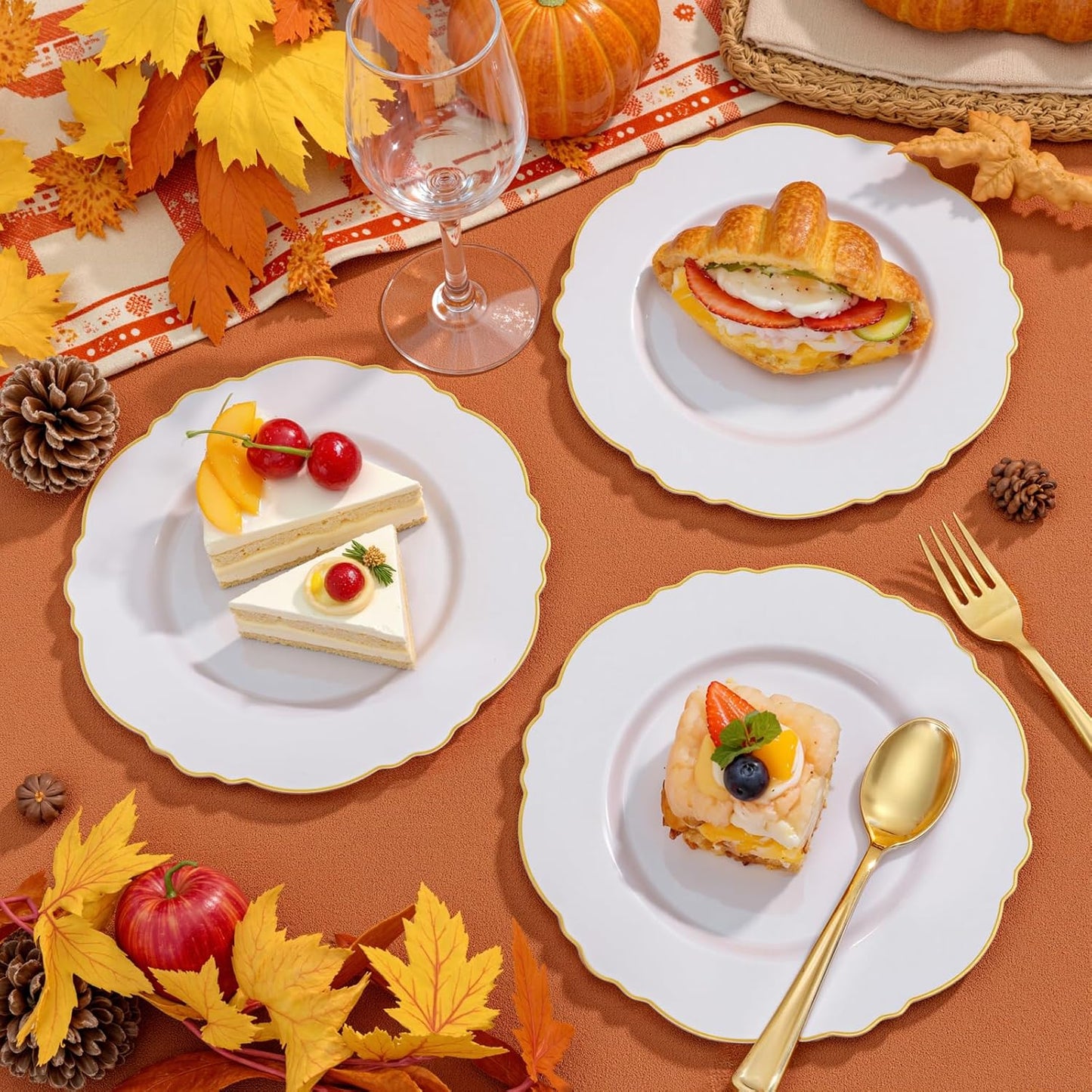 WDF 60pcs Gold Dessert Plates-7.5inch Baroque White and Gold Small Plastic Plates/Disposable Dessert/Salad/Cake/Appetizer Plastic Plate for Upscale Thanksgiving Parties/Wedding/Birthday