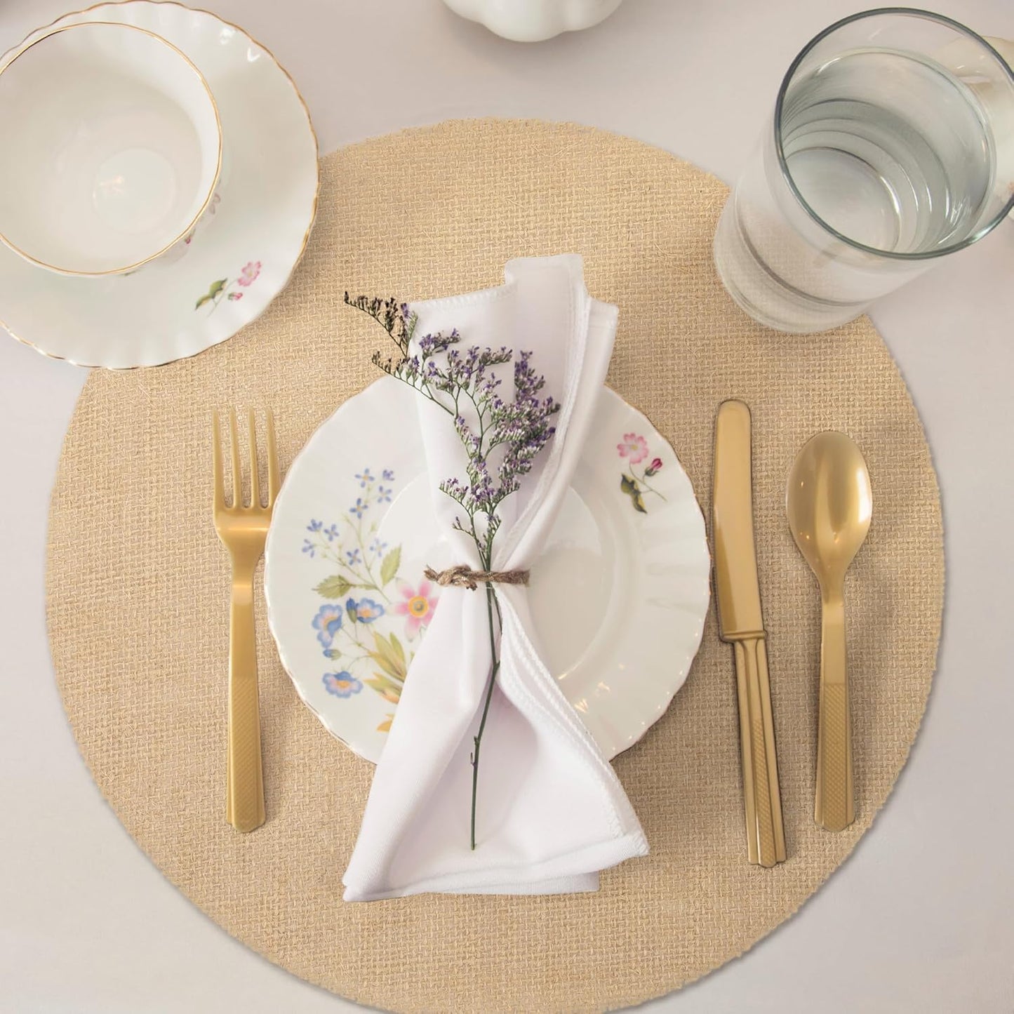 25 Pieces Burlap Placemats 15 Inch Round Reusable Brown Table Mats Natural Jute Fibers Placemats Bulk Circle Rustic Table Decorations for Dining Wedding Holiday Farmhouse Supplies