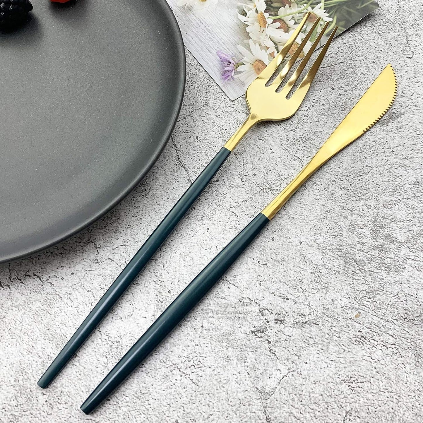 JASHII 18/10 Silver Silverware Set Stainless Steel Flatware Utensils Set Gold Cutlery Set| 24-Piece Modern Cubiertos Dorados| BEST Birthday Wedding Gift (4 sets, Green Handle Gold Mirror Polish)