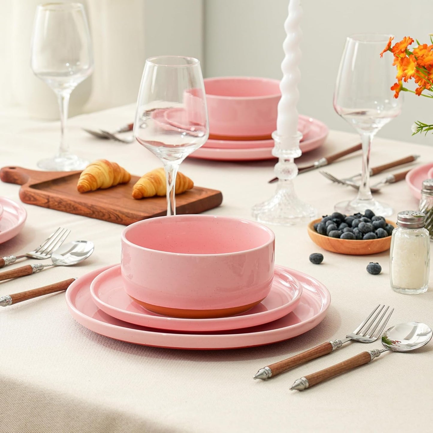 24 Piece Ceramic Dinnerware Set for 8, Modern Minimalist Stoneware Dinner Plates and Bowls, Microwave Safe, Dishwasher Safe, Versatile for All Seasons, Pink