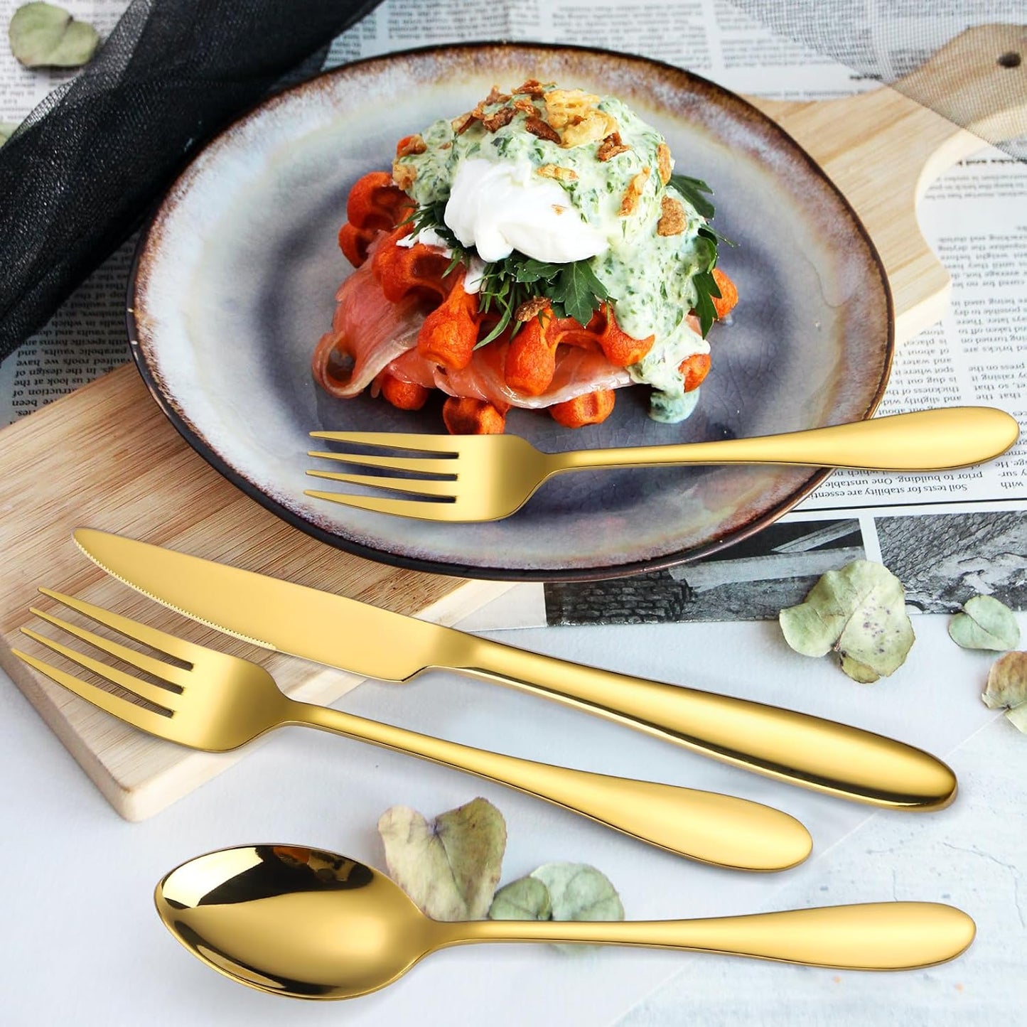 Gold Silverware Set for 8 Stainless Steel Flatware 40 Pieces Forks Knives and Spoons Heavy Utensils Thick Handle for Restaurant Parties Formal Occasions Everyday Use