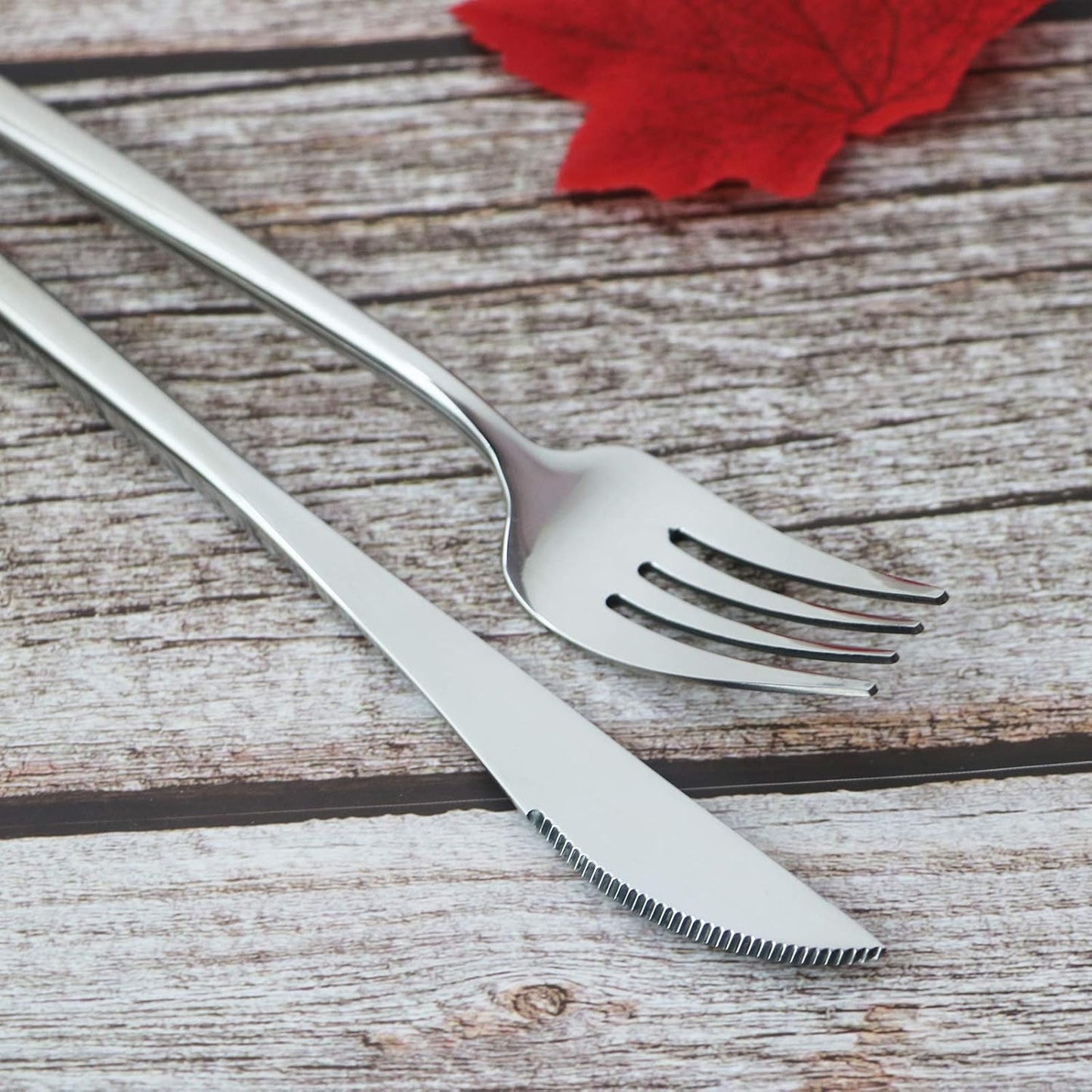 JASHII 20 Pieces Flatware Set, 18/10 Stainless Steel Utensils, Service for 4, Heavy Duty Silverware Gift, Dishwasher Safe, Mirror Polished Dinner Knife, Fork, Spoon for Restaurant (Silver)