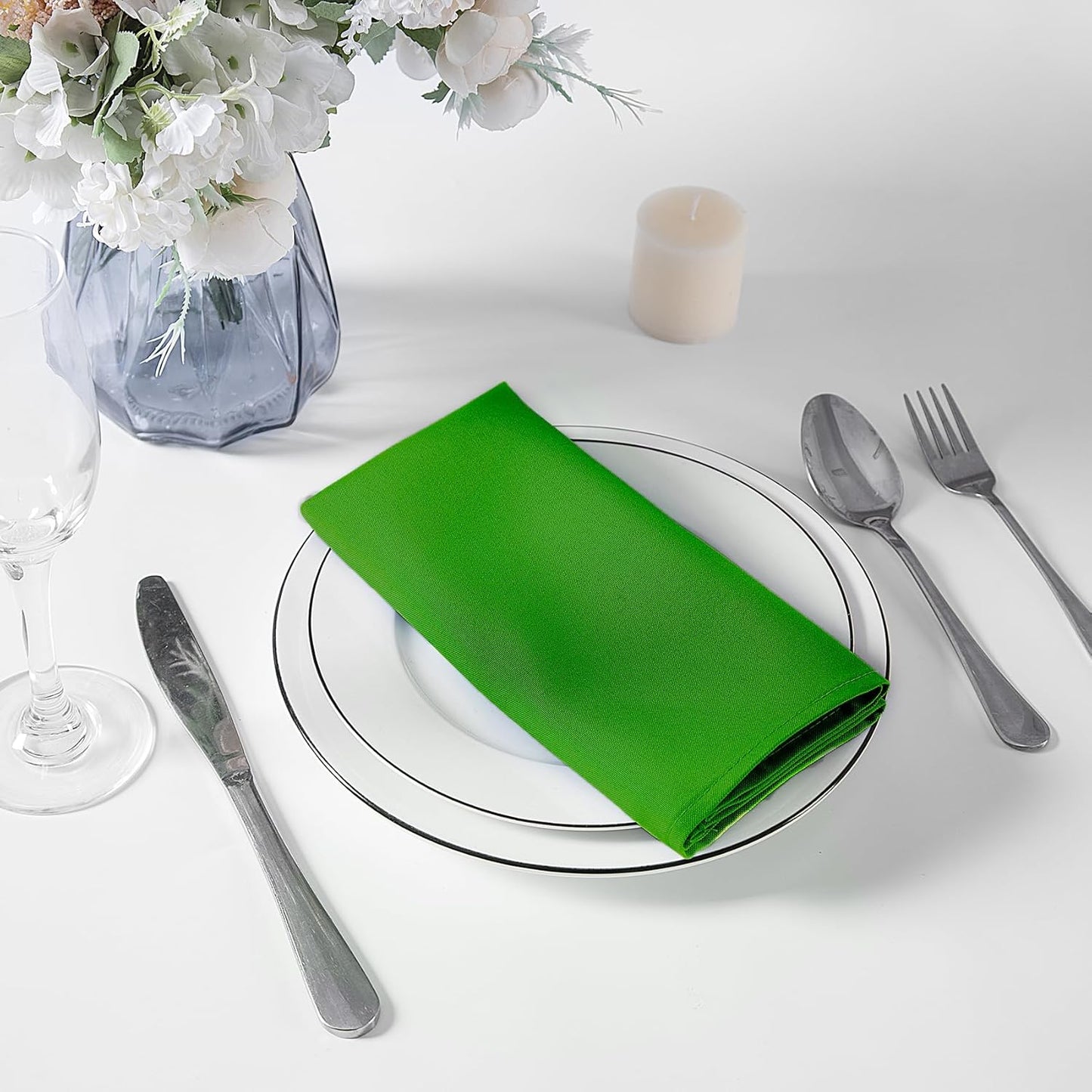 Bailarina Cloth Napkins Set of 120,17x17 inches Dinner Napkins Cloth Washable,Polyester Square Table Cloth Napkin Bulk with Hemmed Edges Ideal for Banquets, Parties and Weddings-Emerald Green