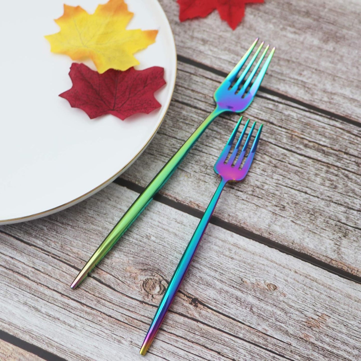 JASHII 24 Pieces Cutlery Flatware Set 304 Stainless Steel Home Kitchen Set, Mirror Polished, Knife/Fork/Spoon, Modern Elegant Tableware Set for Party, Christmas, Dinner (Rainbow)