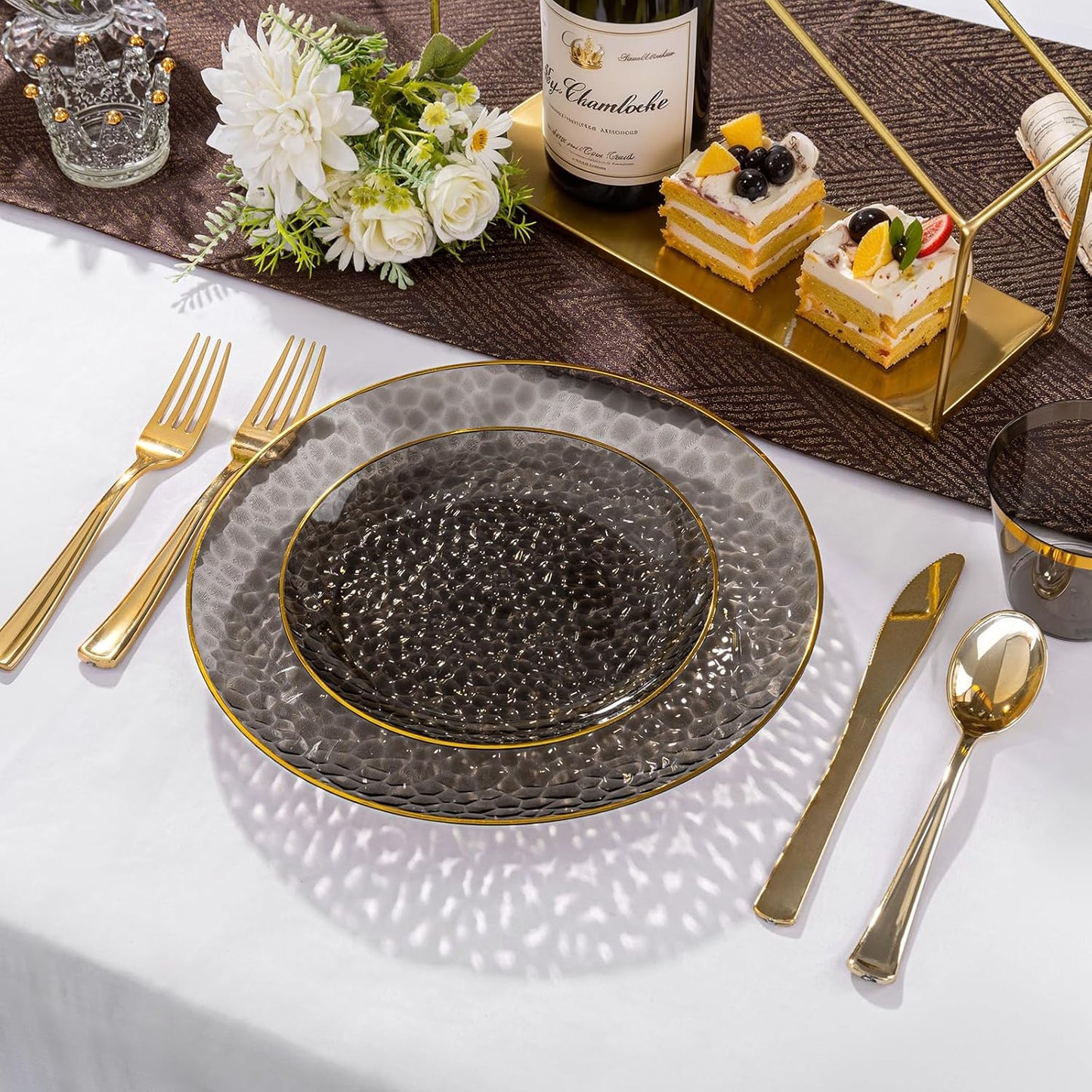 DaYammi 350PCS Clear Black and Gold Plastic Dinnerware Set for Halloween, Hammered Disposable Plates for Party, Include: 50 Dinner Plates, 50 Dessert Plates, 150 Gold Silverware, 50 Napkins, 50 Cups