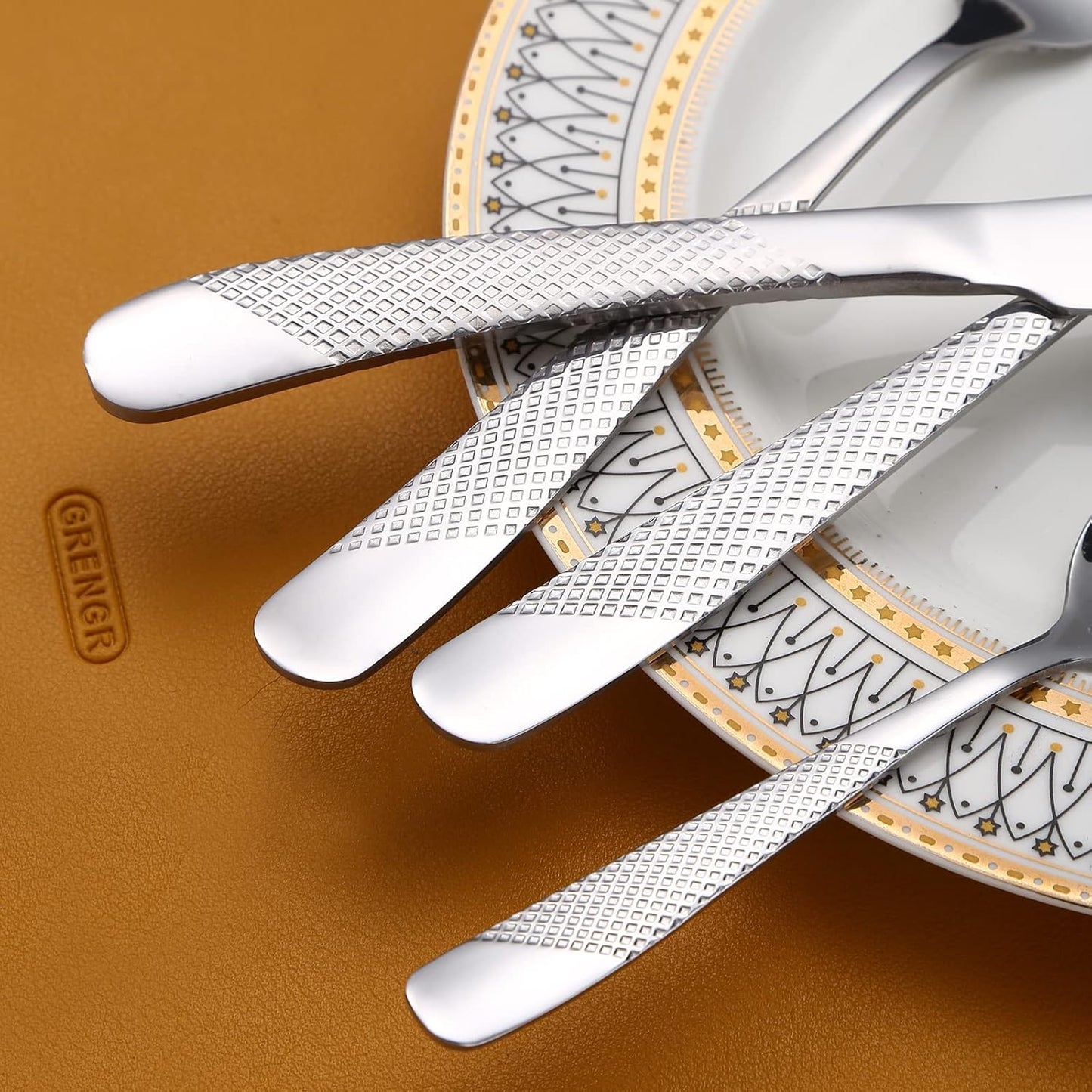 Modern Silverware Hammered 20 Piece Stainless Steel Flatware Set for 4 include Forks Spoons Kinves Kitchen Eating Utensils Mirror Polished Durable Festival Parties and Everyday Use