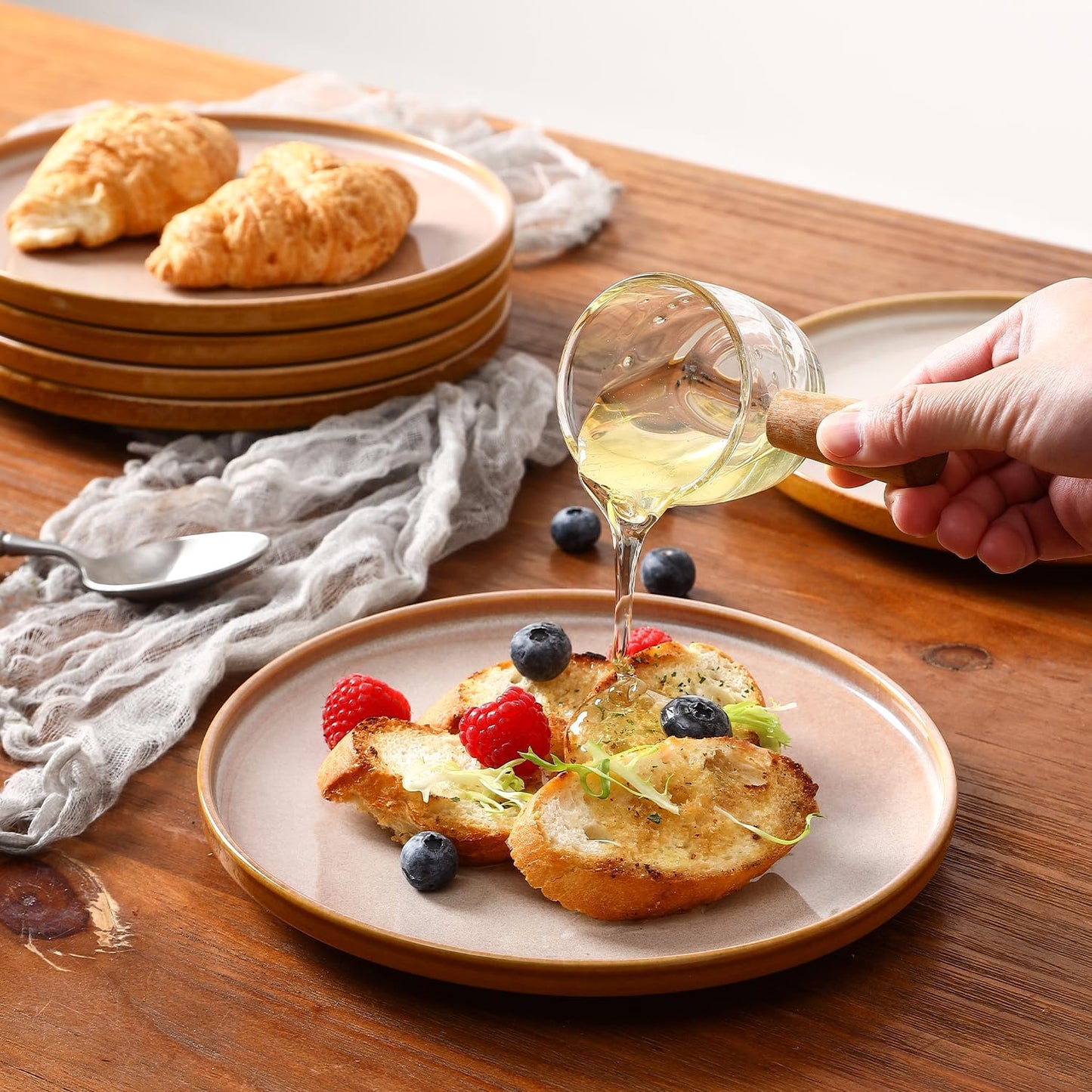 Vicrays Ceramic 12 Pieces Dinnerware Set - Dinner Plates Salad Plates Cereal Bowls Set Service for 4 - Scratch Resistant Microwave Oven Dishwasher Safe - Beige