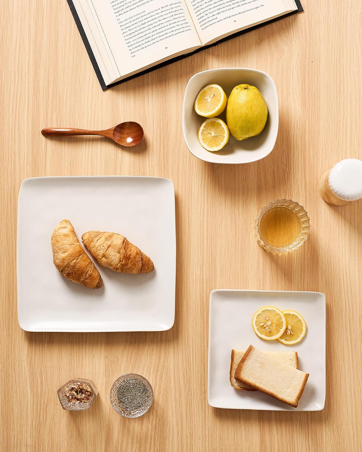 Famiware Dinnerware Sets for 4, Ocean Square 12-Piece Kitchen Plates and Bowls Sets, Microwave and Dishwasher Safe, Scratch Resistant, Matte White