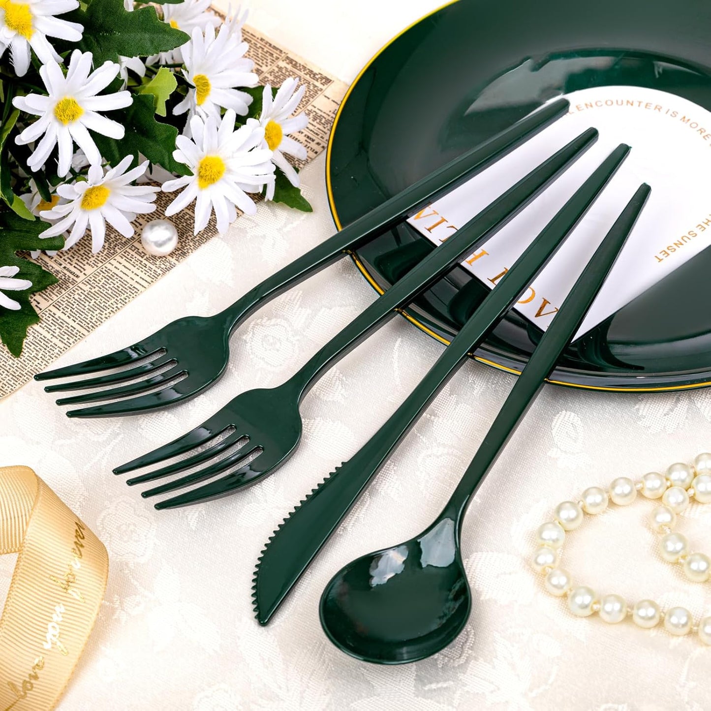 PULOTE 150PCS Green Plastic Silverware - Plastic Cutlery Set Disposable - Green Plastic Utensils Include 50 Forks, 50 Spoons, 50 Knives for Party&Christmas