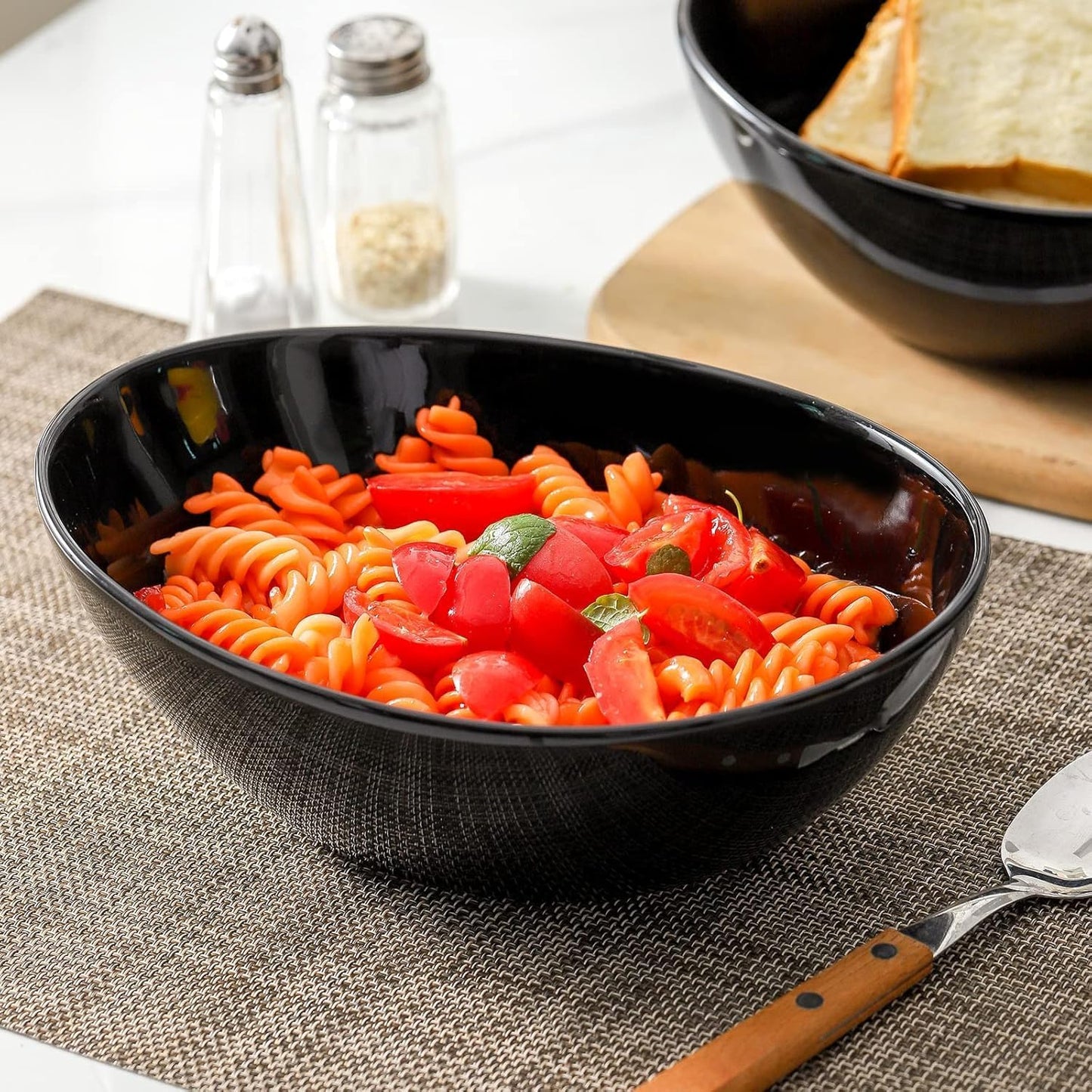 Hasense 40oz Salad Bowls, Large Serving Bowls, Porcelain Soup Bowls for Kitchen, Porcelain Ceral Bowls for Entertaining Parties, Dishwasher Microwave Safe, Set of 4, Black