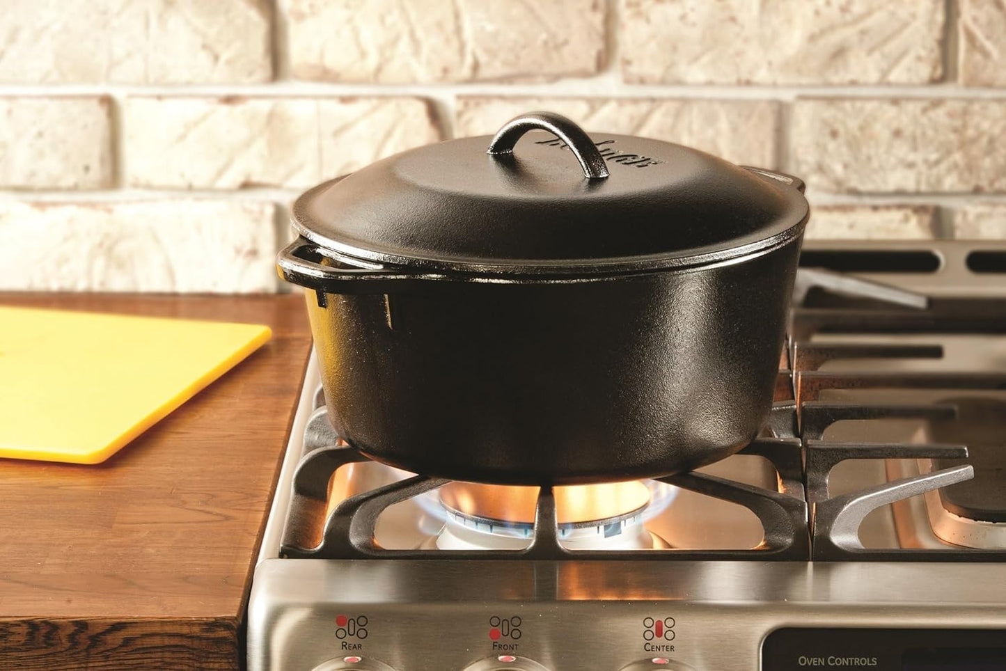 Lodge 7-Quart Cast Iron Dutch Oven – Made in USA, Pre-Seasoned, PFAS-Free & Non-Toxic, Heat-Treated, Induction Compatible, Self-Basting Lid, Durable Multi-Use Cooking Pot for Oven to Table