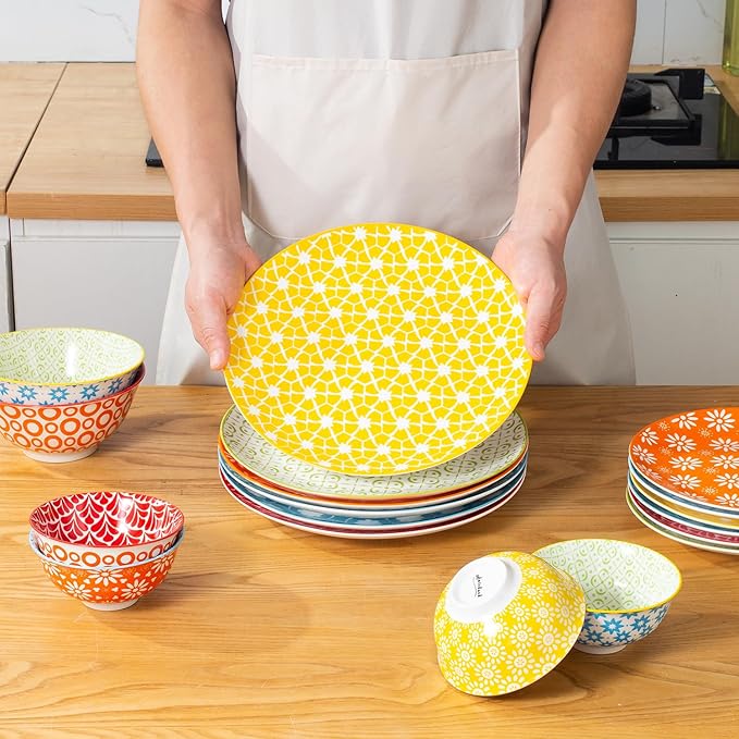 AntoKueh Dinner Plates 10.5 inch Ceramic Dessert Plate Set of 6, Large Size Porcelain Plates for Kitchen,Pizza,Pasta,Dishwasher Safe,Assorted Colorful