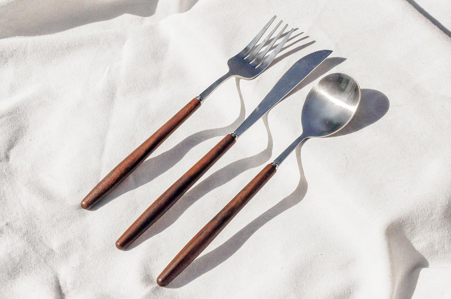Lightweight Stainless Steel Flatware Set with Walnut (1 Set, Plain)