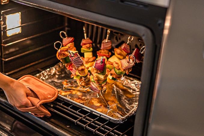 O-Yaki Flat Metal Kabob Skewer for Grilling – Set of 8 BBQ Skewers Stainless Steel with Storage Bag, Dishwasher Safe Skewers with Hook Handle & Sharp Tip for Outdoor BBQ, Cookouts & Oven Use – 9 Inch