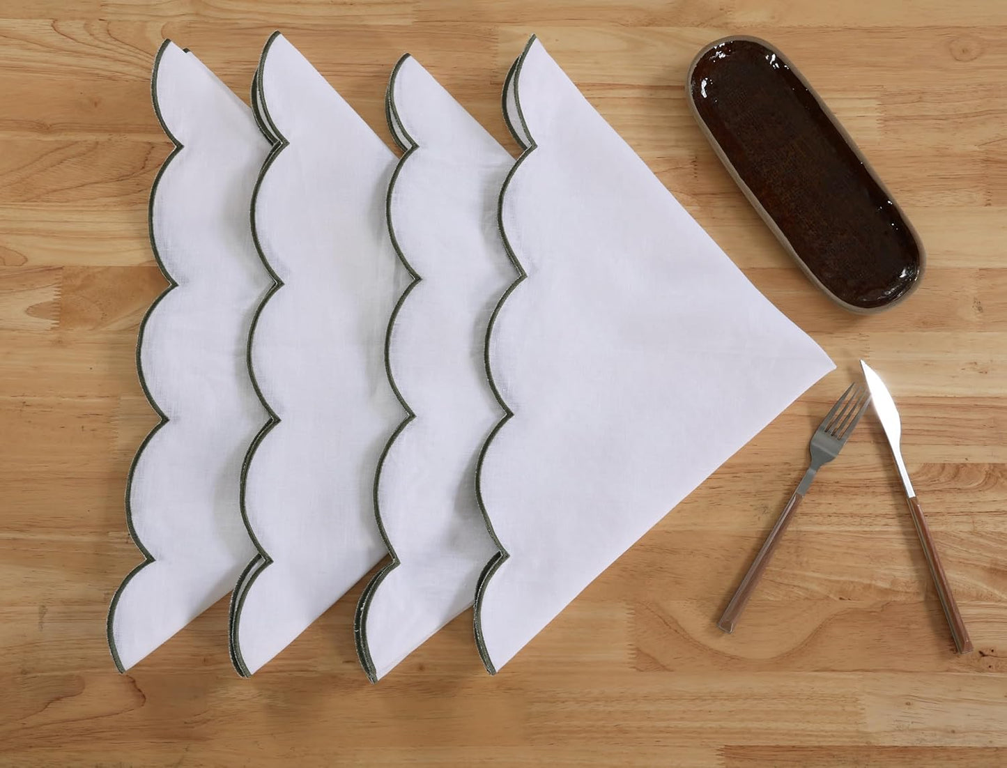 100% French Flax Linen Cloth Napkins Scalloped Embroidery 20’’x20’’ for Dinners, Parties, Weddings, Decorative Halloween, Spring, Easter, Set of 4 Pcs,White(Edges-Green)