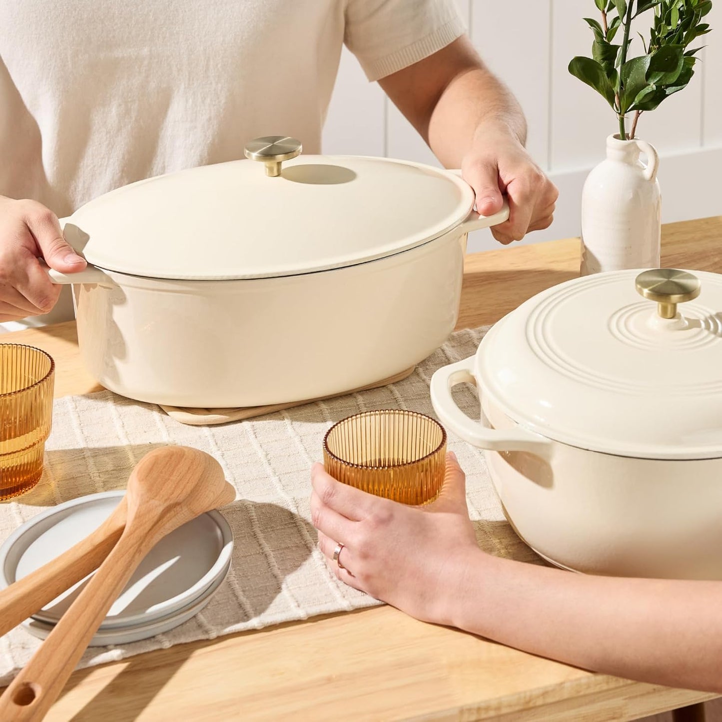 Best Choice Products Oval 7.5 Quart Enamel Cast-Iron Dutch Oven, Heavy-Duty Pre-Seasoned for Baking, Cooking w/Side Handles – Vanilla Buttercream