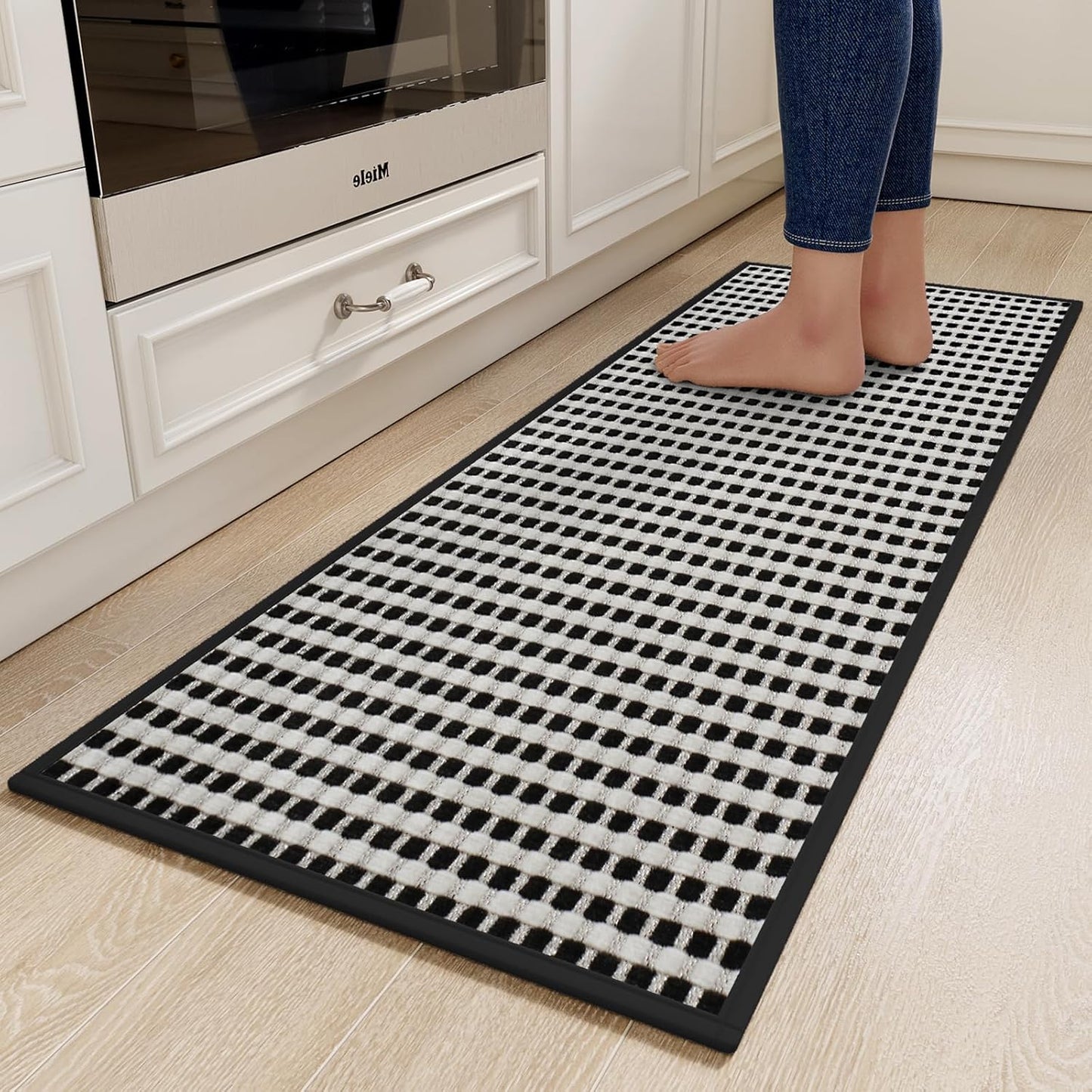 Kitchen Runner Rugs Non Slip Washable, Super Absorbent Soft Chenille Braided Kitchen Mats for Floor Rubber Backing Sink Mat Standing Hallway Floor Mat, Easy Clean, Black 17"x59"