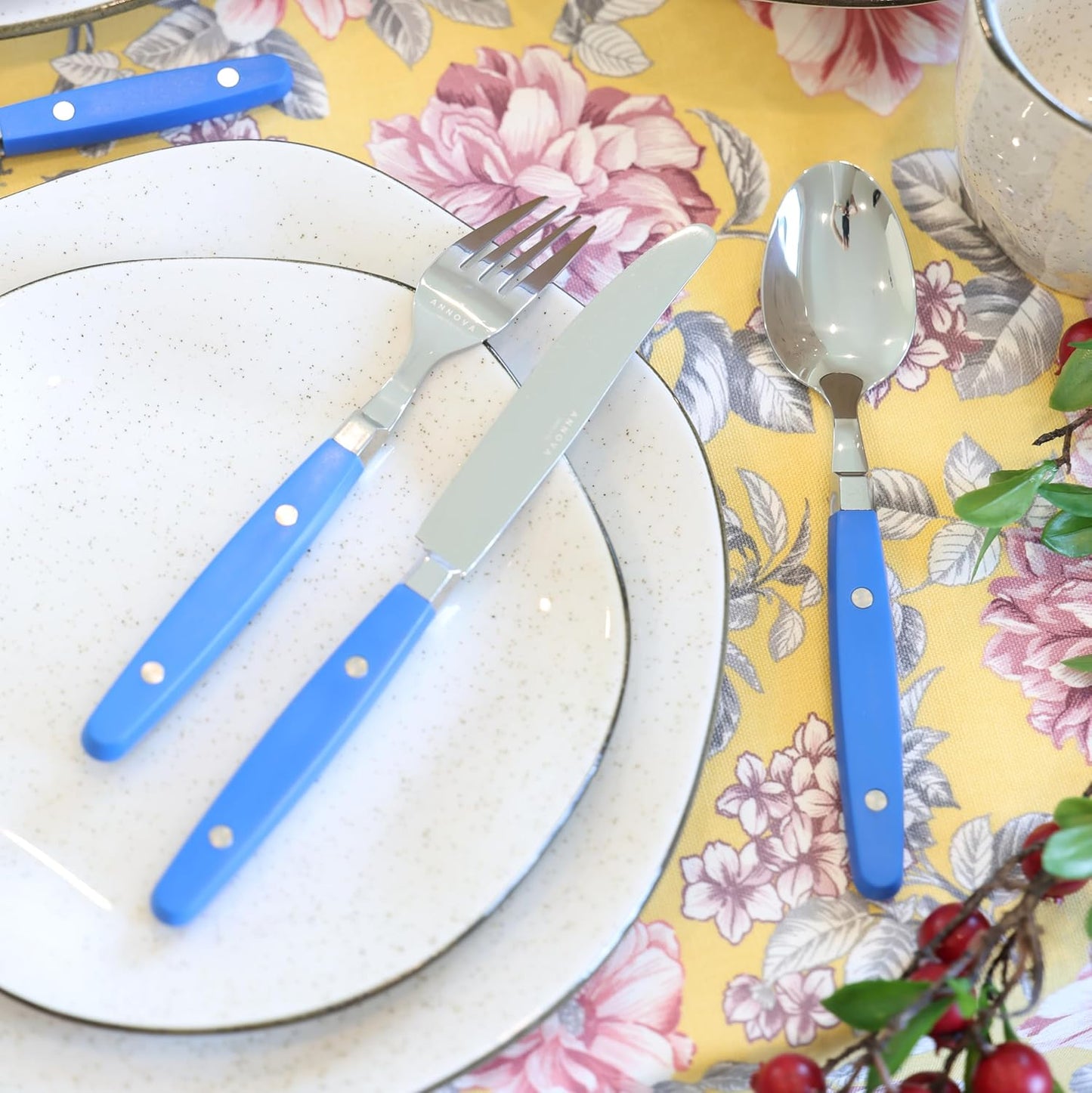 ANNOVA Silverware Set, Retro/Rivet Colorful Stainless Steel Tableware Kitchen Flatware Set Utensils, Includes Dinner Knives, Forks, Spoons, Salad Forks & Dessert Spoons (Sapphire Blue, 20 Pieces)