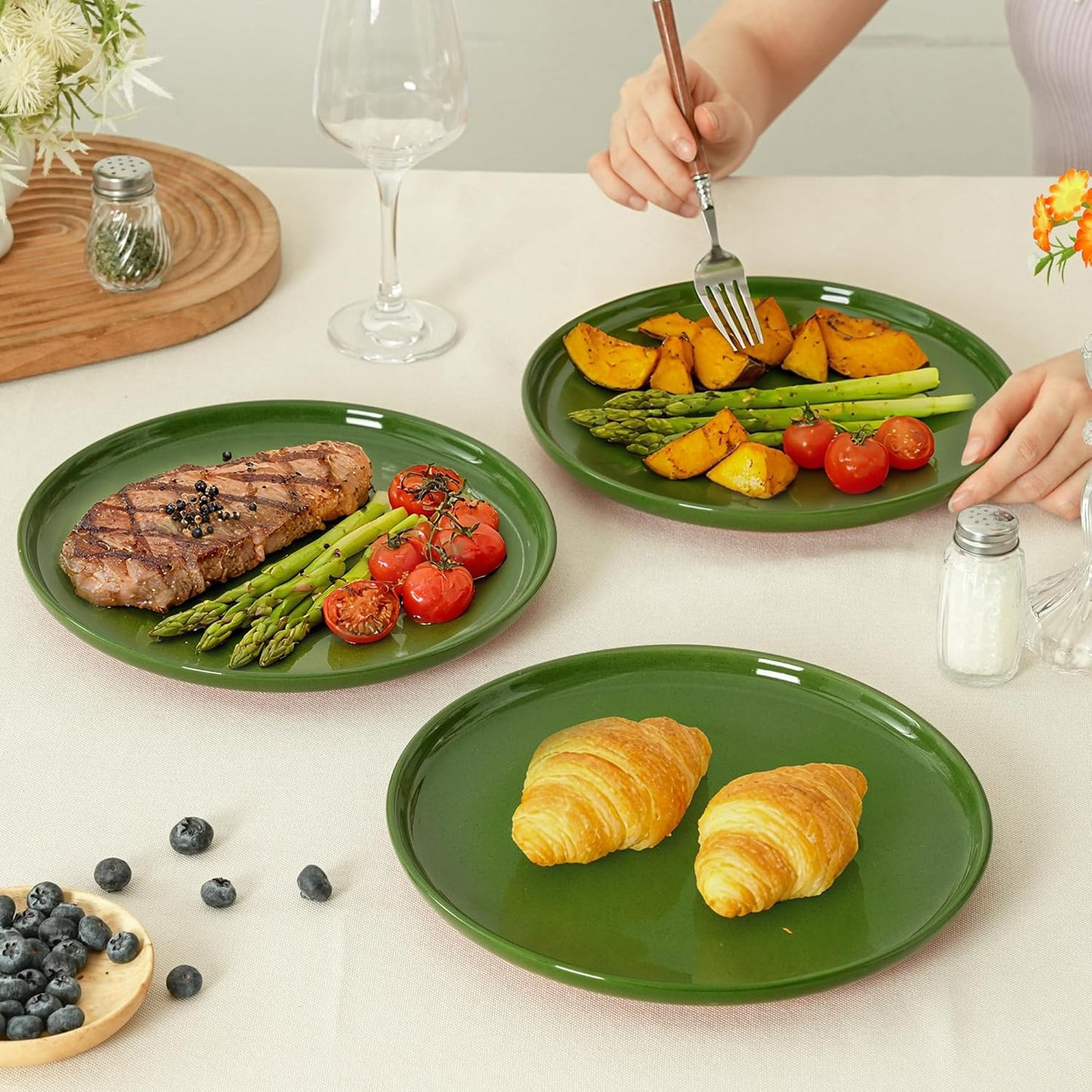 Stoneware Dinner Plates Set of 4, 10.25 Inch Plates for Steak, Pasta, Ceramic Plates Sets, Microwave Safe, Dishwasher Safe, Versatile for All Seasons, Forest Glaze Green
