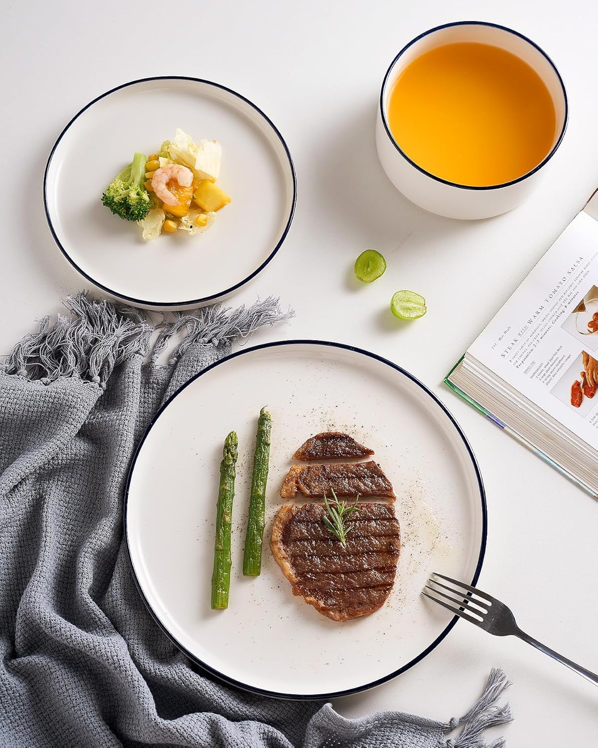 Famiware Porcelain Dinnerware Set, 24-Piece Modern Plate and Bowl Set, dish set for 8, Microwave and Dishwasher Safe Tableware, White with Blue Trim