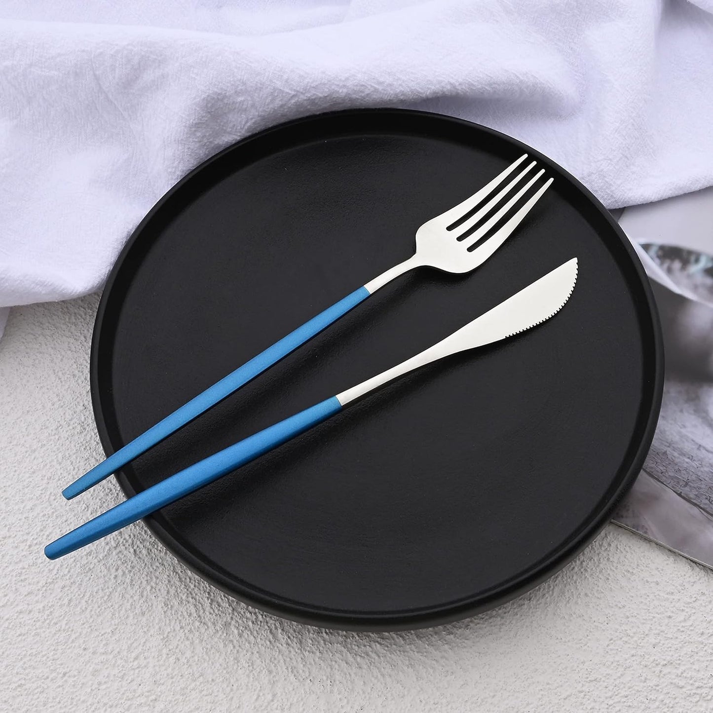 Silverware Set – 20 Piece Family Dinnerware Set – Flatware Set Service For 4 – Blue Silver Tableware Sets – Cutlery Great For Family Gatherings & Daily Use – Spoons, Knives, Forks