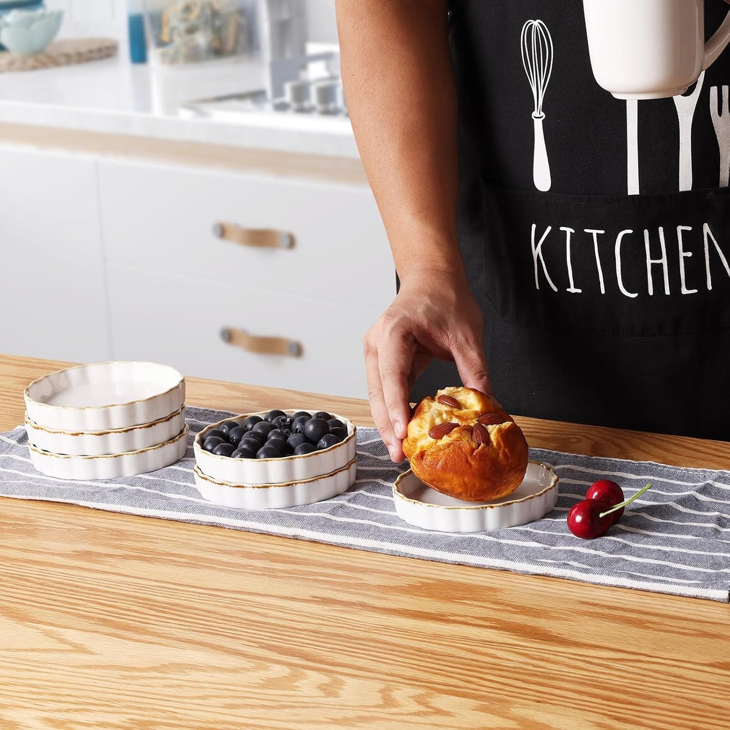 ONTUBE Ramekins -Porcelain Round Ramekins for Creme Brulee Dishes,Dipping Sauces,Baking Pudding Cups, Souffle Dish,Oven Safe,Set of 6 (Brown/White)