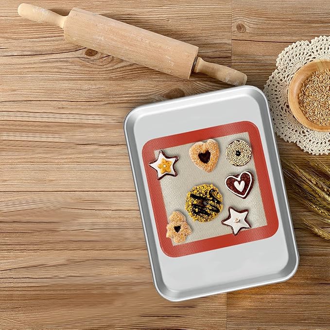 Square Silicone Baking Mats for 9 Inch Cake Pan, 8.5" Food Grade Non-stick Reusable Silicone Mat for Baking Pan for Bread/Pastry/Toast/Pie, Professional Cookie Sheets Liners for Brownie Pan 2 PCS