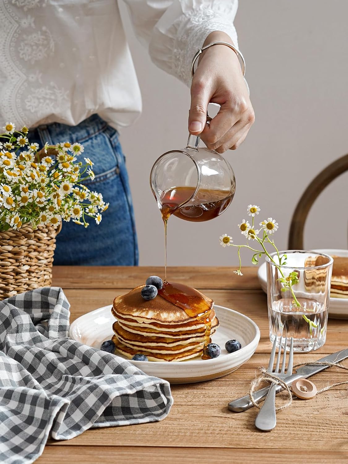 LE TAUCI Salad Plates 8 Inch, Flat Dessert Plate Set for Appetizer Bread, Ceramic Dish, Microwave Dishwasher Oven Safe, Housewarming & Wedding Present - Set of 4, Arctic White