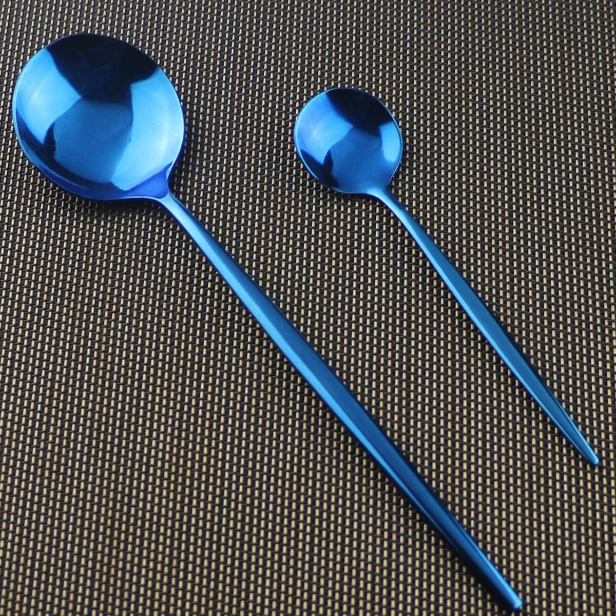 Gugrida 40-Piece Silverware Set 18/10 Stainless Steel Reusable Utensils Forks Spoons Knives Set, Mirror Polished Cutlery Flatware Set, Great for Family Gatherings & Daily Use (Service for 10, Blue)