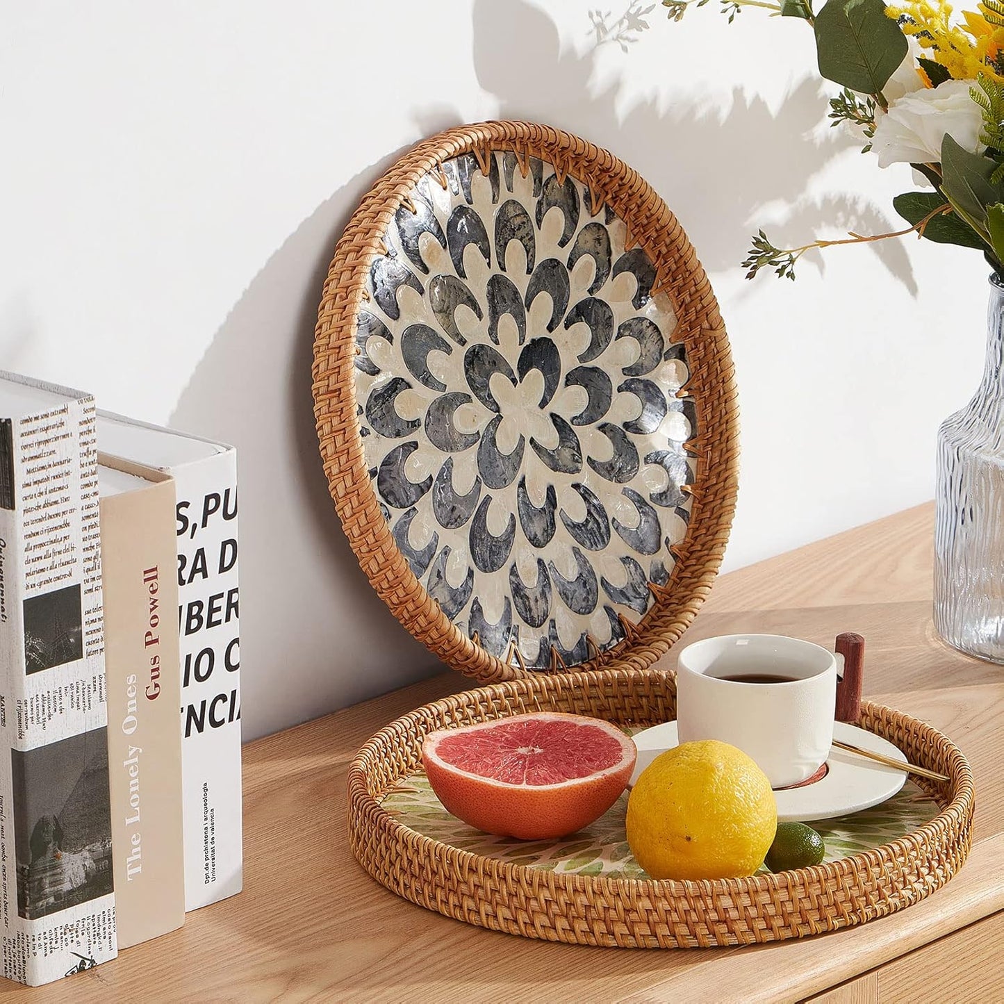 Round Rattan Tray with Mother of Pearl Inlay, Rattan Serving Tray with Wooden Base, Decorative Wicker Basket for Table Decor, Storage and Display of Coffee Bread Food Fruit (Plume)