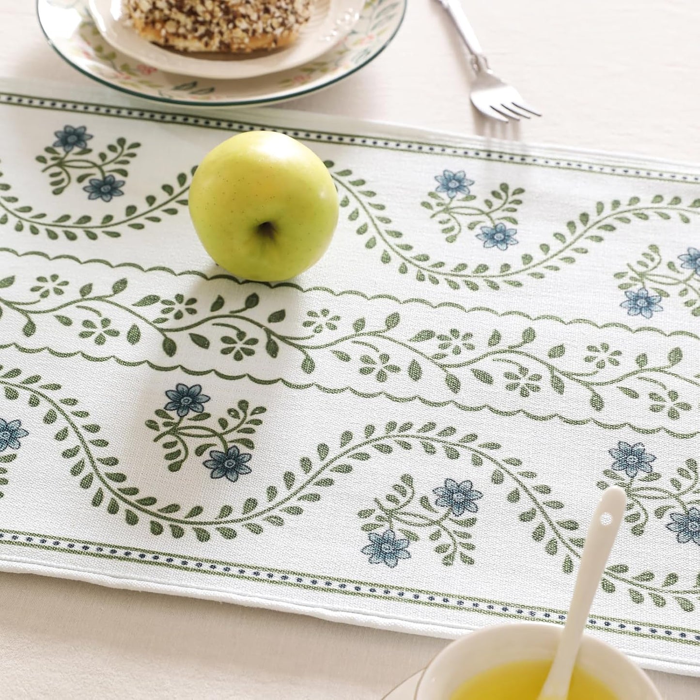 ISAENNE Designer White Elegant Linen Table Runner 87 Inches Long,Chinoiserie Floral Decor Durable Table Runners for Dining Tables,Thanksgiving,Kitchen Tables,Christmas,12"*87"-Mosella D