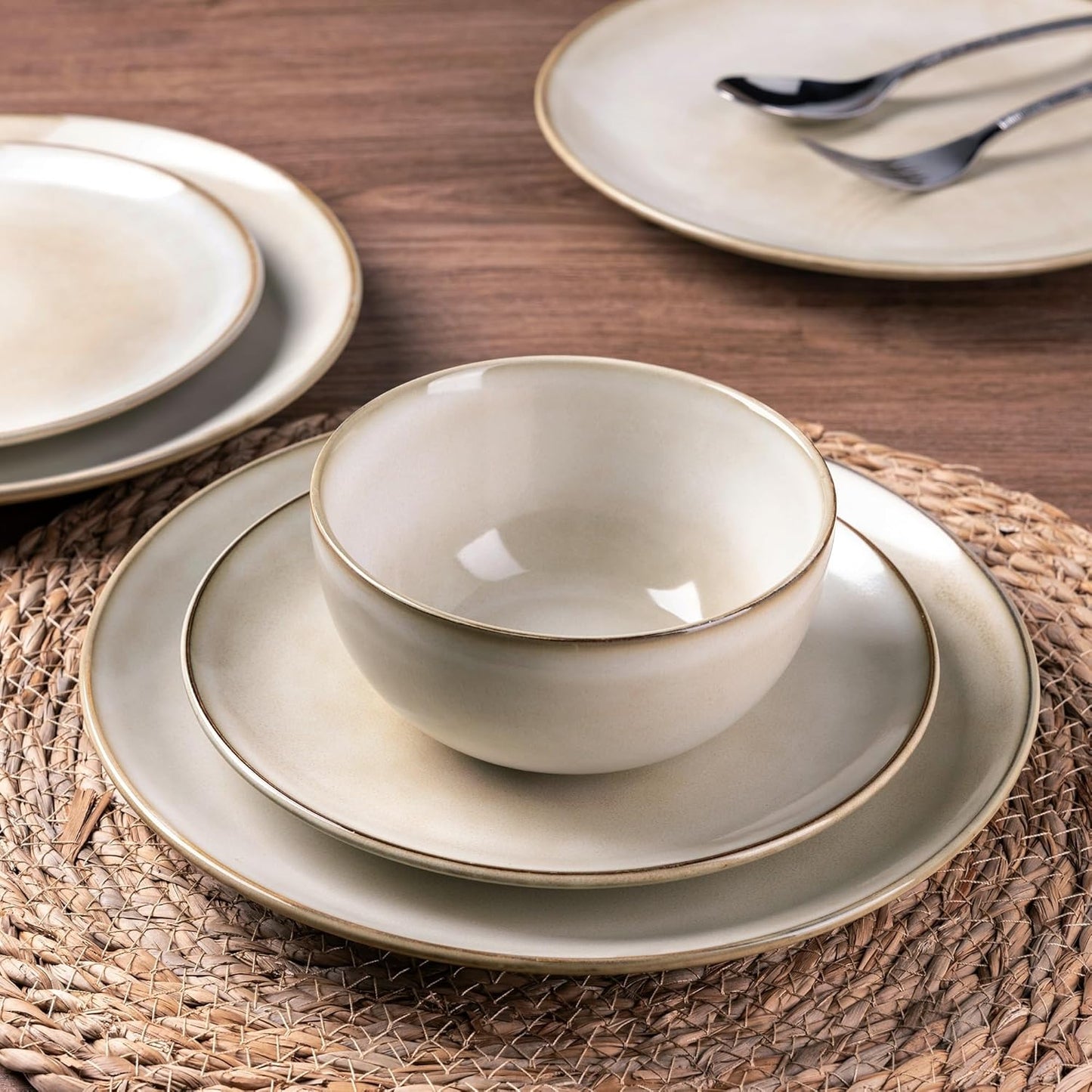 GBHOME Ceramic Dinnerware Sets for 6, 18 Pieces Stoneware Plates and Bowls Sets, Reactive Glaze Dishes -Scratch Resistant, Dishwasher&Microwave Safe-Cappuccino