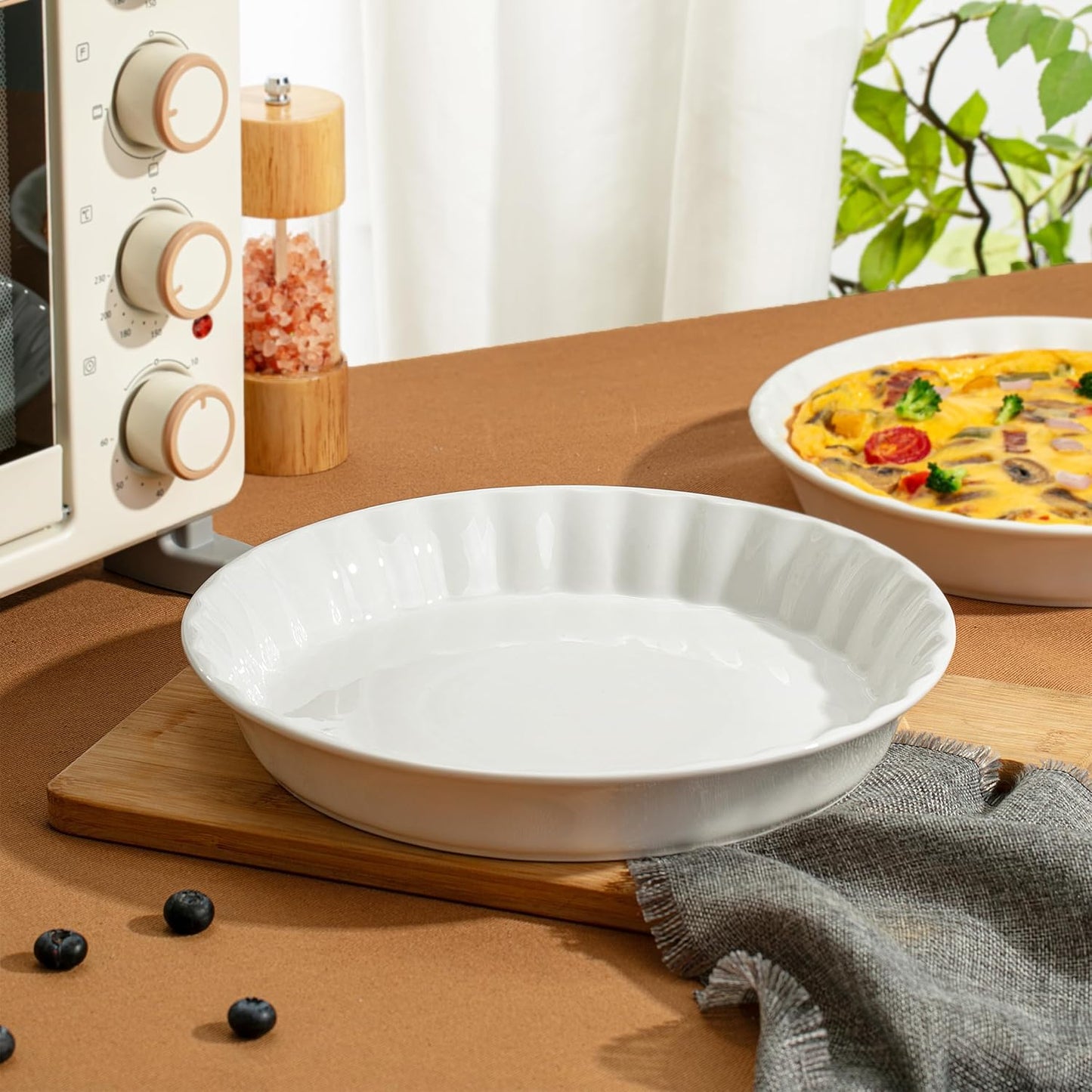 BTaT- Classic White Ceramic Pie Dish Set, 4 pcs, 10.5" & 9.5", Pie Pans for Baking, Christmas Gifts