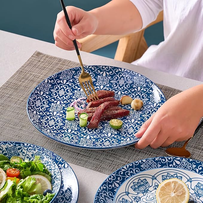 Bestone Porcelain Dinnerware Sets Service for 4, 12 pcs Hand drawn Plates and Bowls Sets, Handmade Ceramic Dish Set, Chip Resistant Modern Plate Set, Dishwasher/Microwave Safe，Vintage Blue