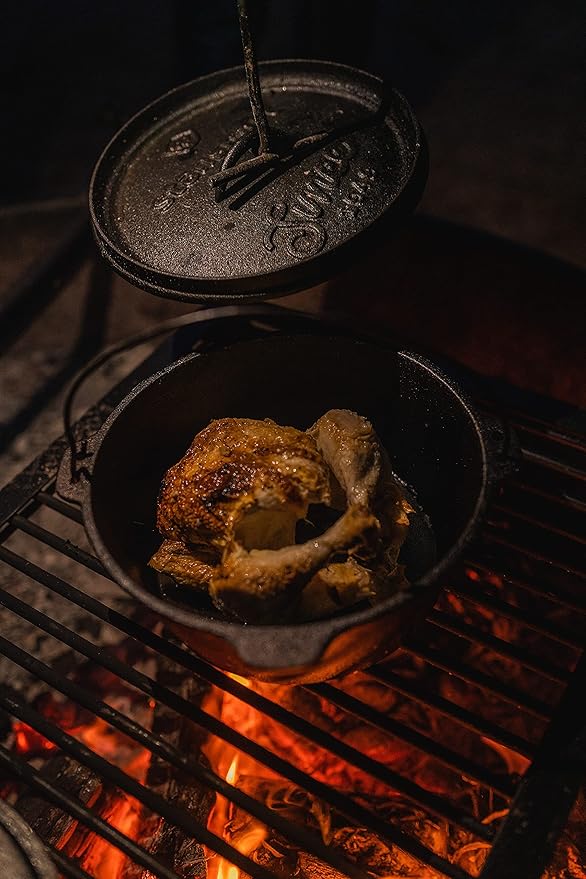Stansport Pre-Seasoned Cast Iron Dutch Oven