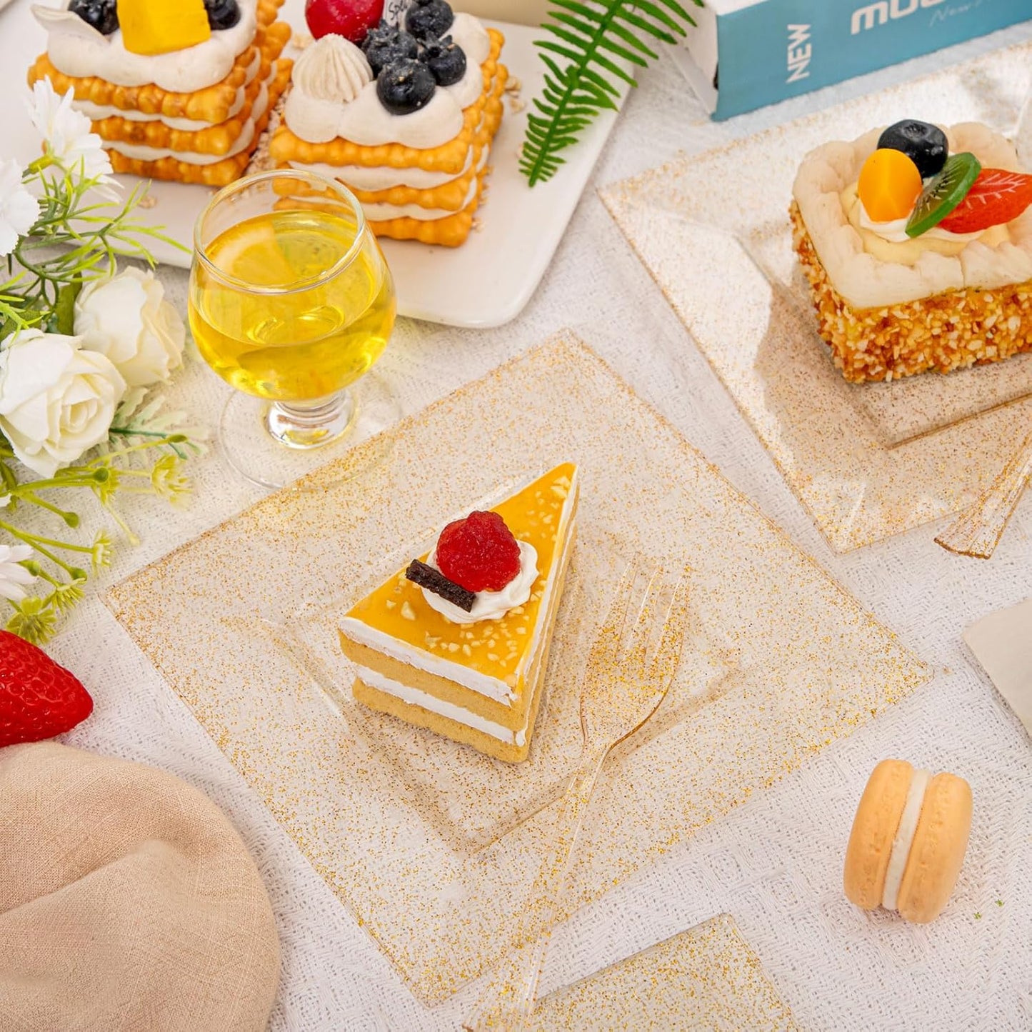 DaYammi 100Pcs Gold Glitter Dessert Plates Including 50Pcs Appetizer Plates 6",50Pcs Plastic Forks 5.7",Gold Glitter Plastic Square Plate for Party,Gold Salad Plate with Cake Fork for Birthday Wedding