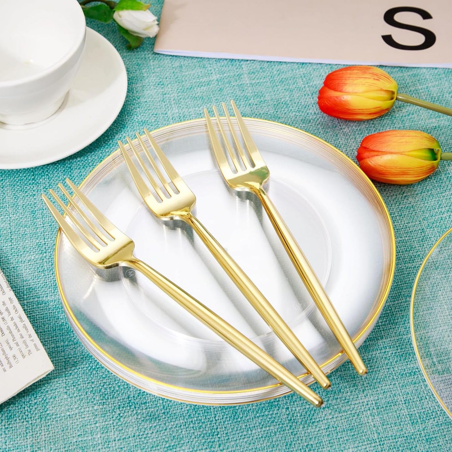 Rubtlamp 200Pcs Clear Gold Dessert Plates With Plastic Gold Forks, 100pcs 7.5inch Plates For Appetizers,100pcs 7.8inch Premium Forks Disposable, Cake Platos Disposable for Wedding